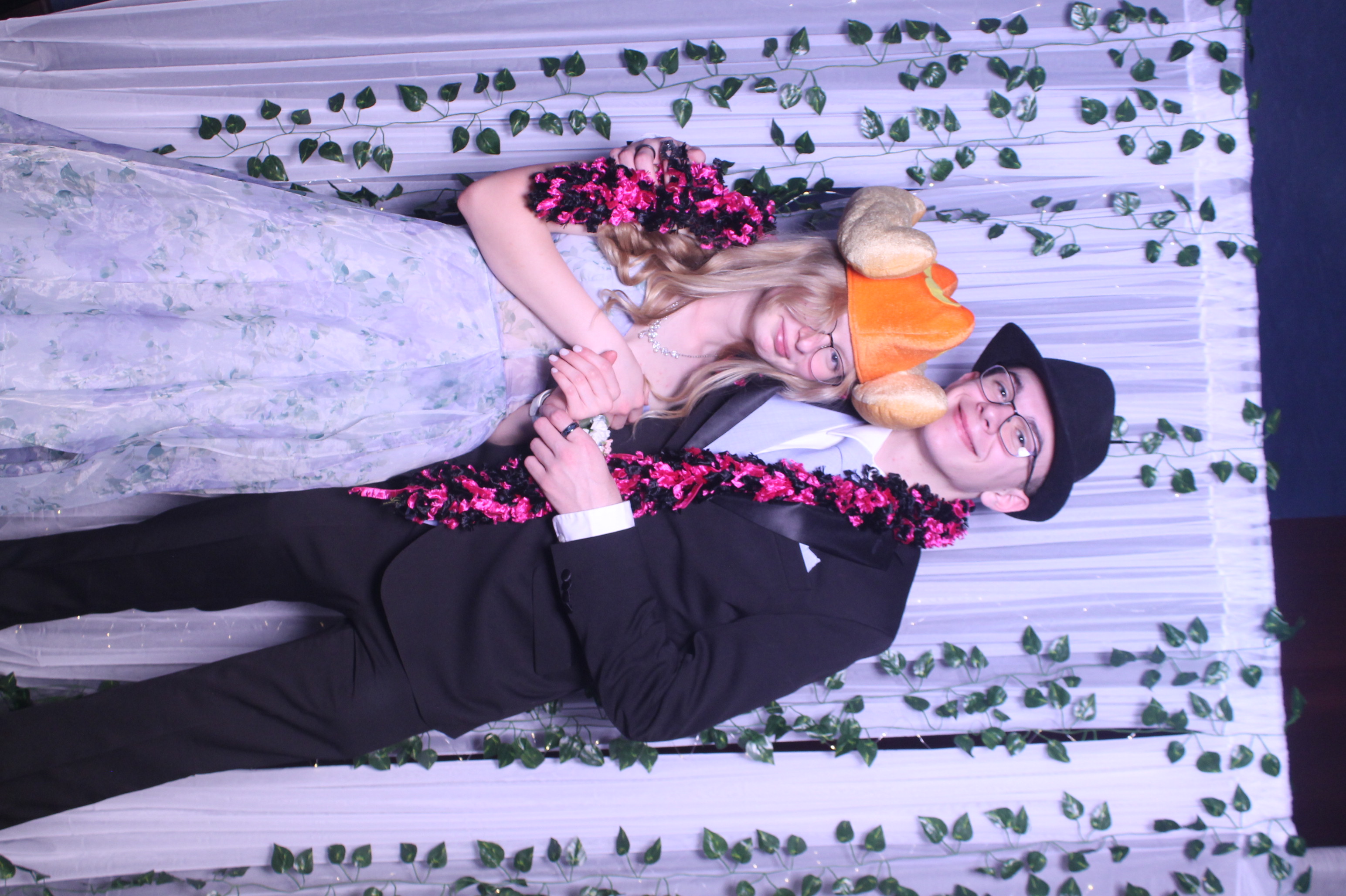 Deer Park Prom | View more photos from the event at gallery.photoboothcincy.com/u/PhotoBoothCincy/Deer-Park-Prom