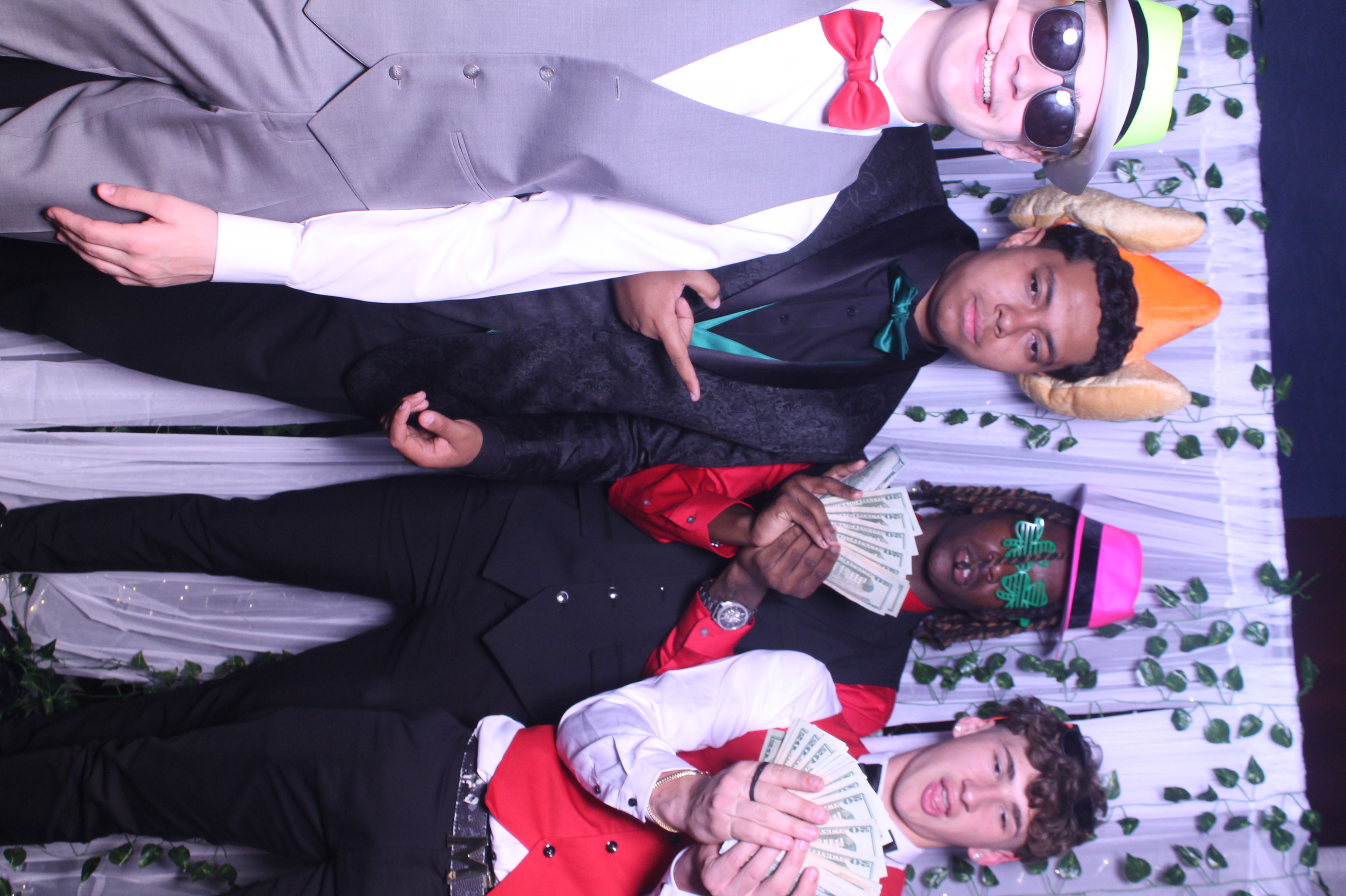 Deer Park Prom | View more photos from the event at gallery.photoboothcincy.com/u/PhotoBoothCincy/Deer-Park-Prom