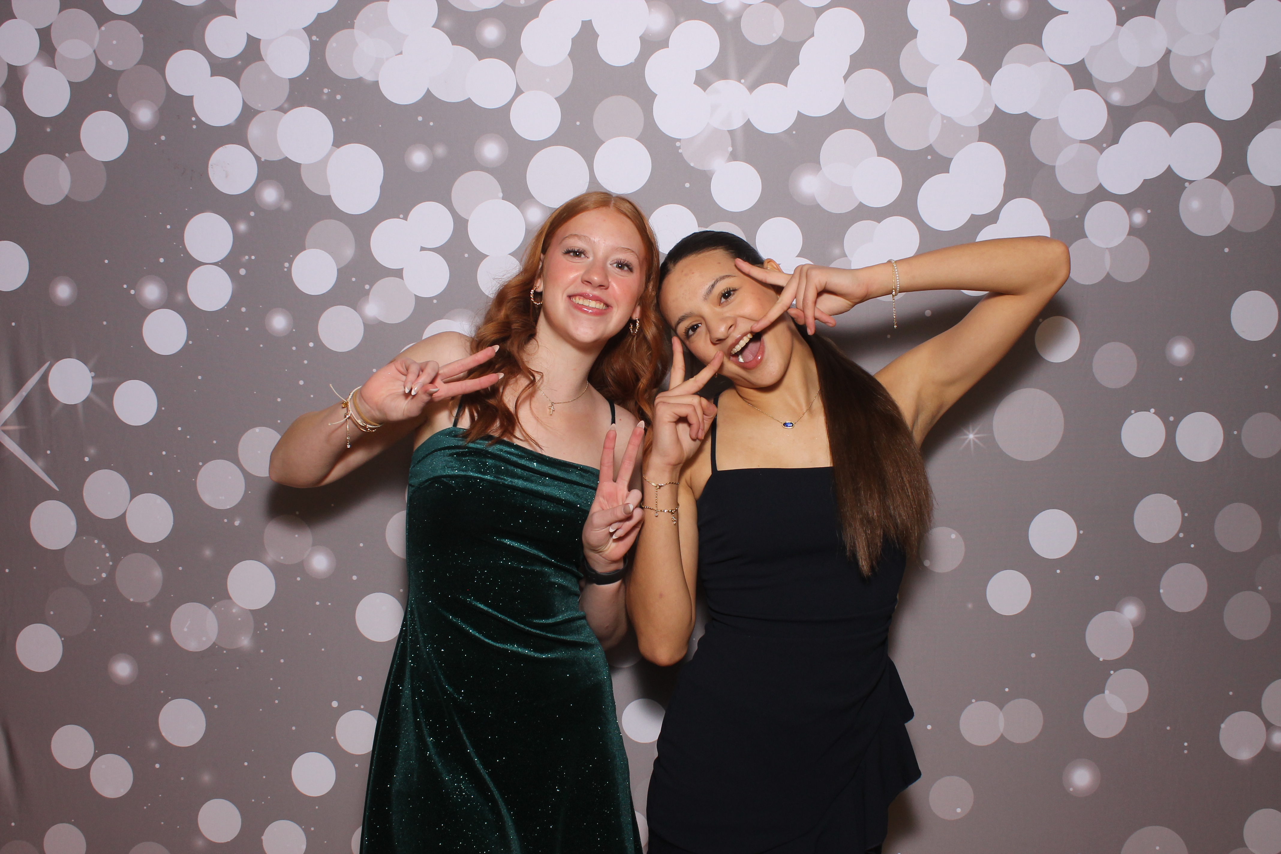 Deer Park Snow Ball | View more photos from the event at gallery.photoboothcincy.com/u/PhotoBoothCincy/Deer-Park-Snow-Ball