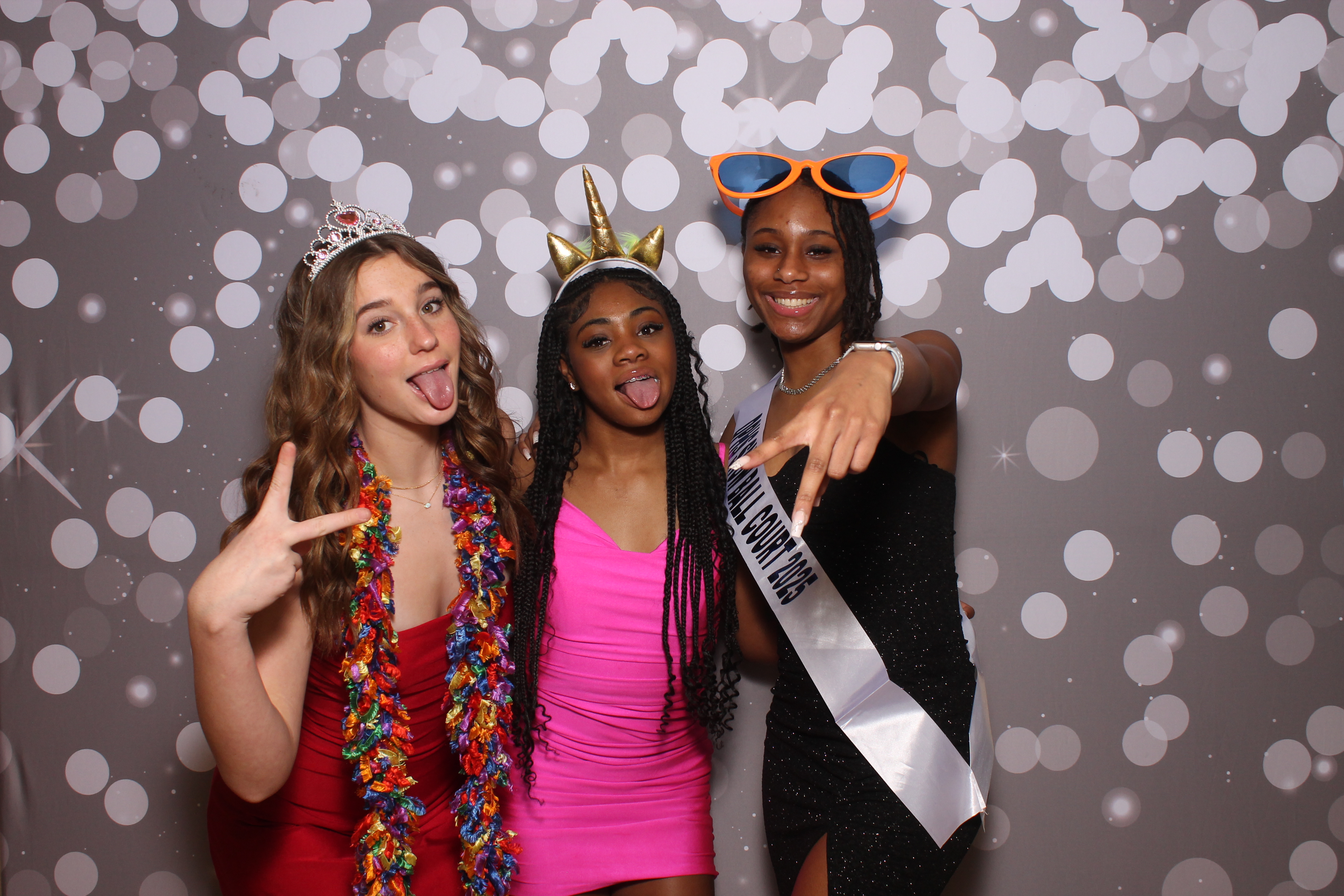 Deer Park Snow Ball | View more photos from the event at gallery.photoboothcincy.com/u/PhotoBoothCincy/Deer-Park-Snow-Ball