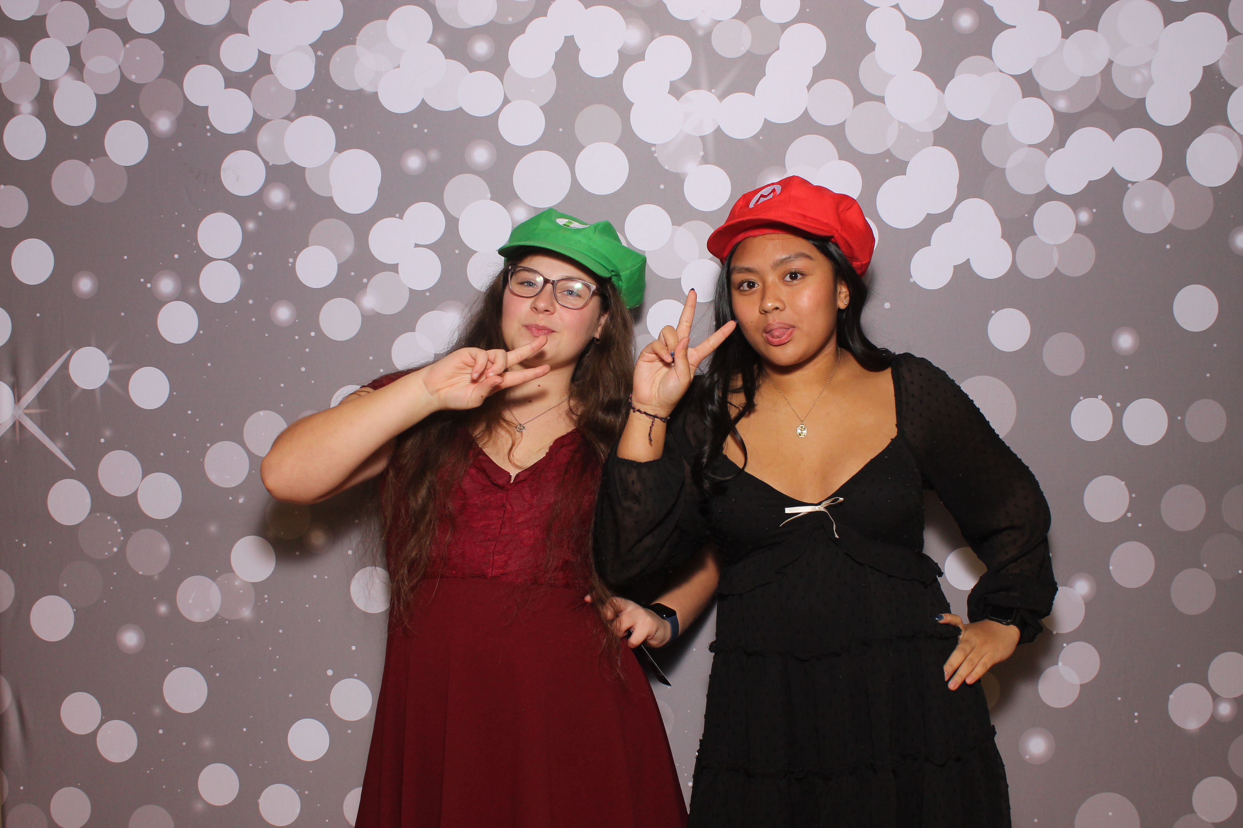 Deer Park Snow Ball | View more photos from the event at gallery.photoboothcincy.com/u/PhotoBoothCincy/Deer-Park-Snow-Ball