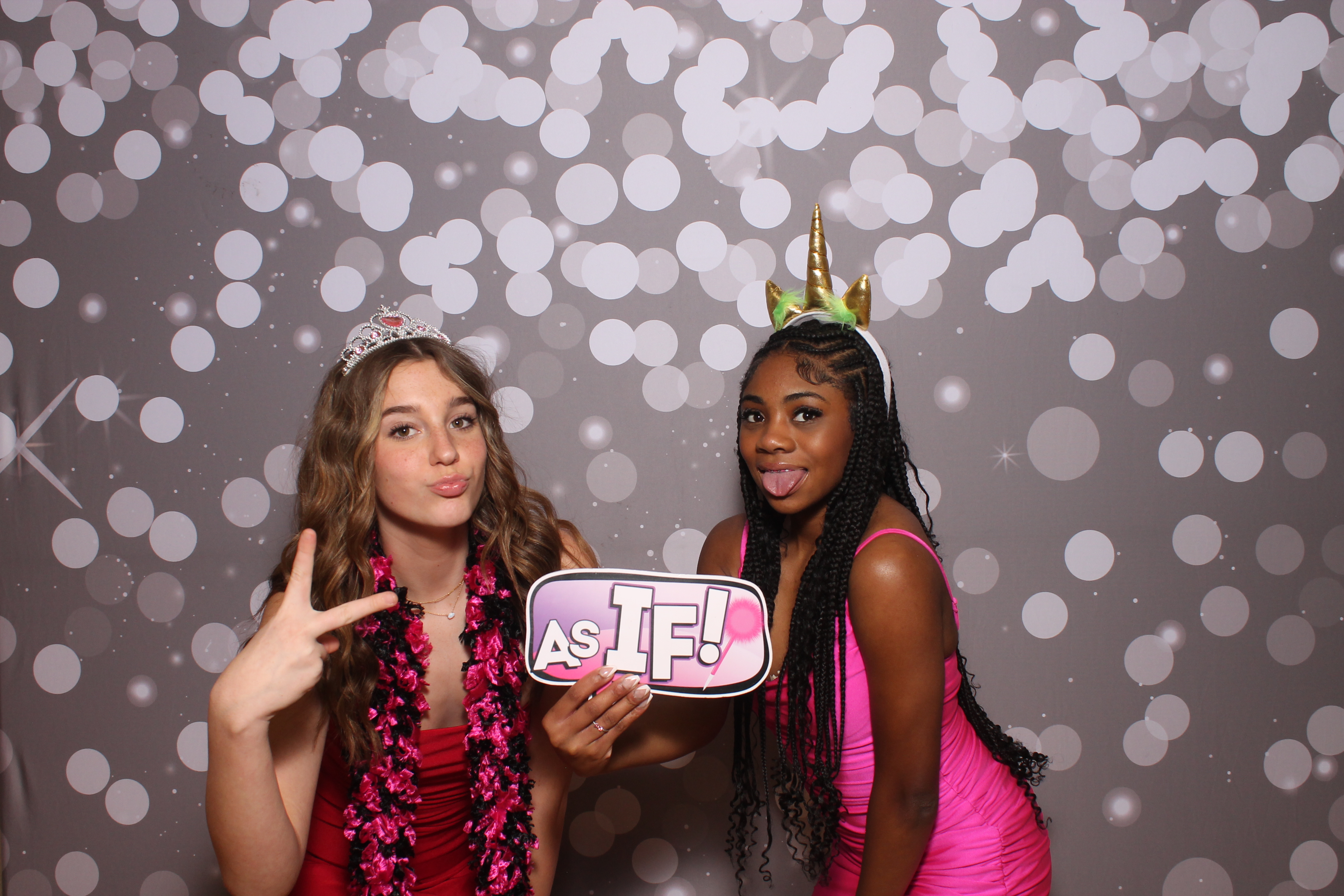 Deer Park Snow Ball | View more photos from the event at gallery.photoboothcincy.com/u/PhotoBoothCincy/Deer-Park-Snow-Ball