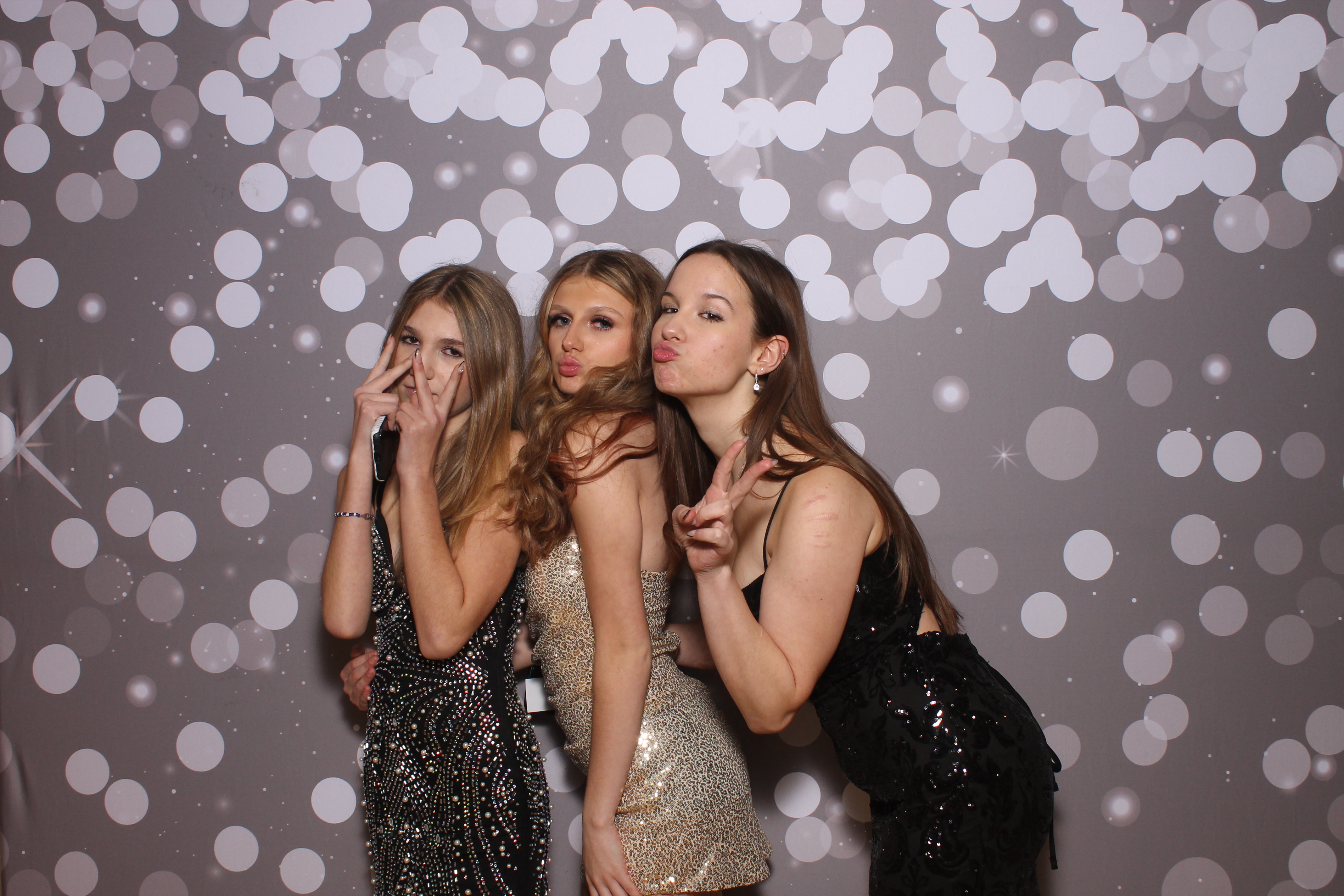 Deer Park Snow Ball | View more photos from the event at gallery.photoboothcincy.com/u/PhotoBoothCincy/Deer-Park-Snow-Ball