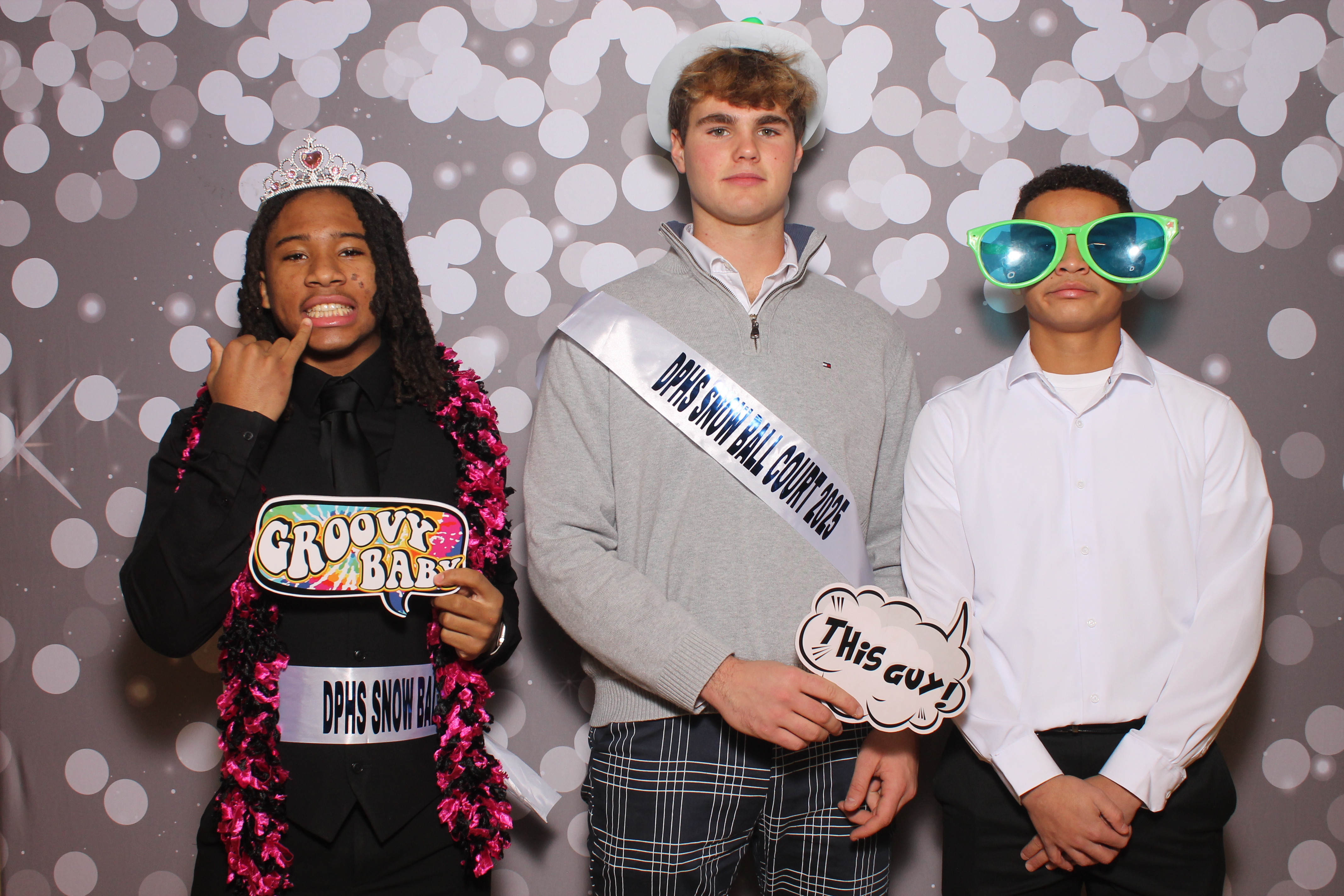 Deer Park Snow Ball | View more photos from the event at gallery.photoboothcincy.com/u/PhotoBoothCincy/Deer-Park-Snow-Ball