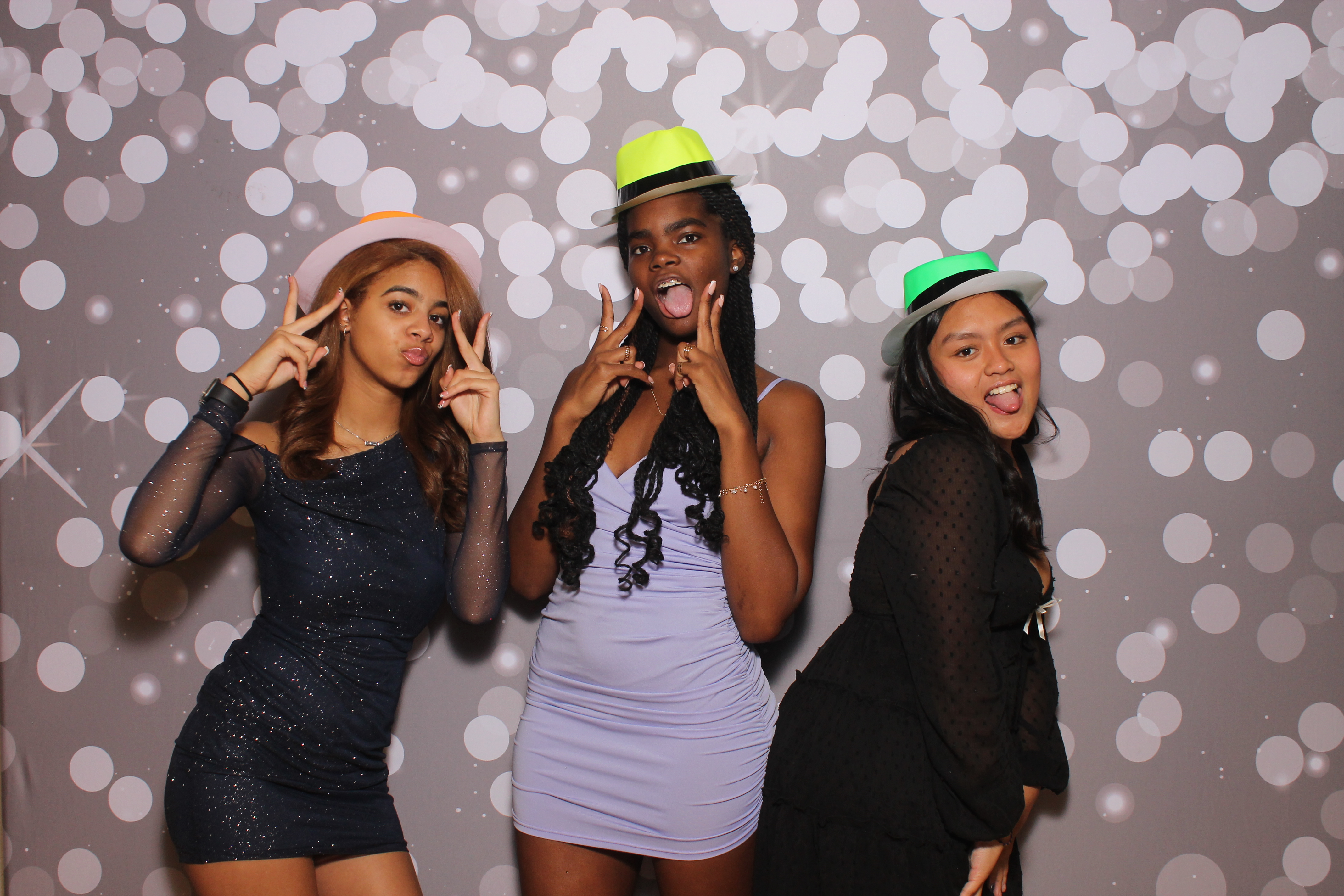 Deer Park Snow Ball | View more photos from the event at gallery.photoboothcincy.com/u/PhotoBoothCincy/Deer-Park-Snow-Ball