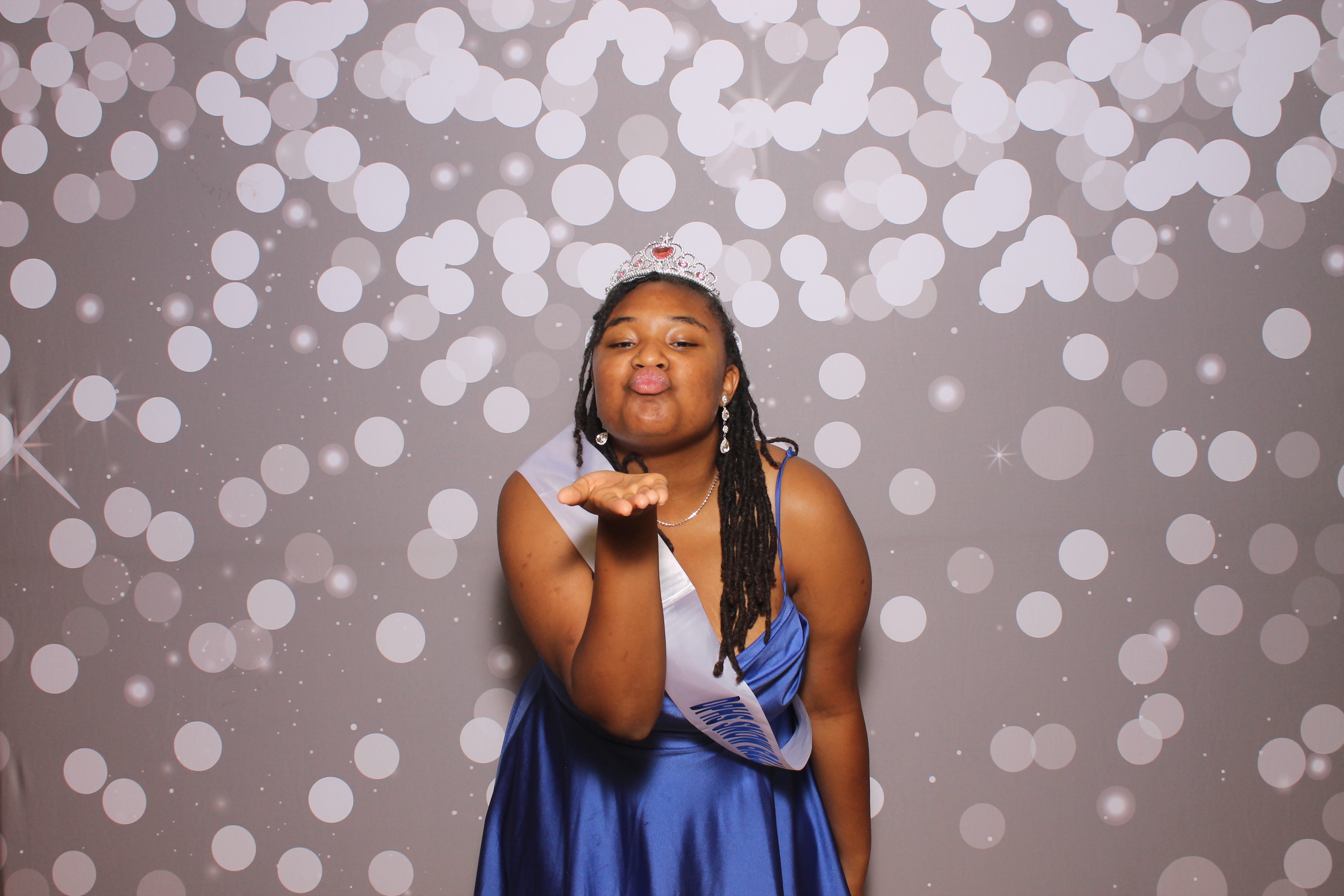 Deer Park Snow Ball | View more photos from the event at gallery.photoboothcincy.com/u/PhotoBoothCincy/Deer-Park-Snow-Ball