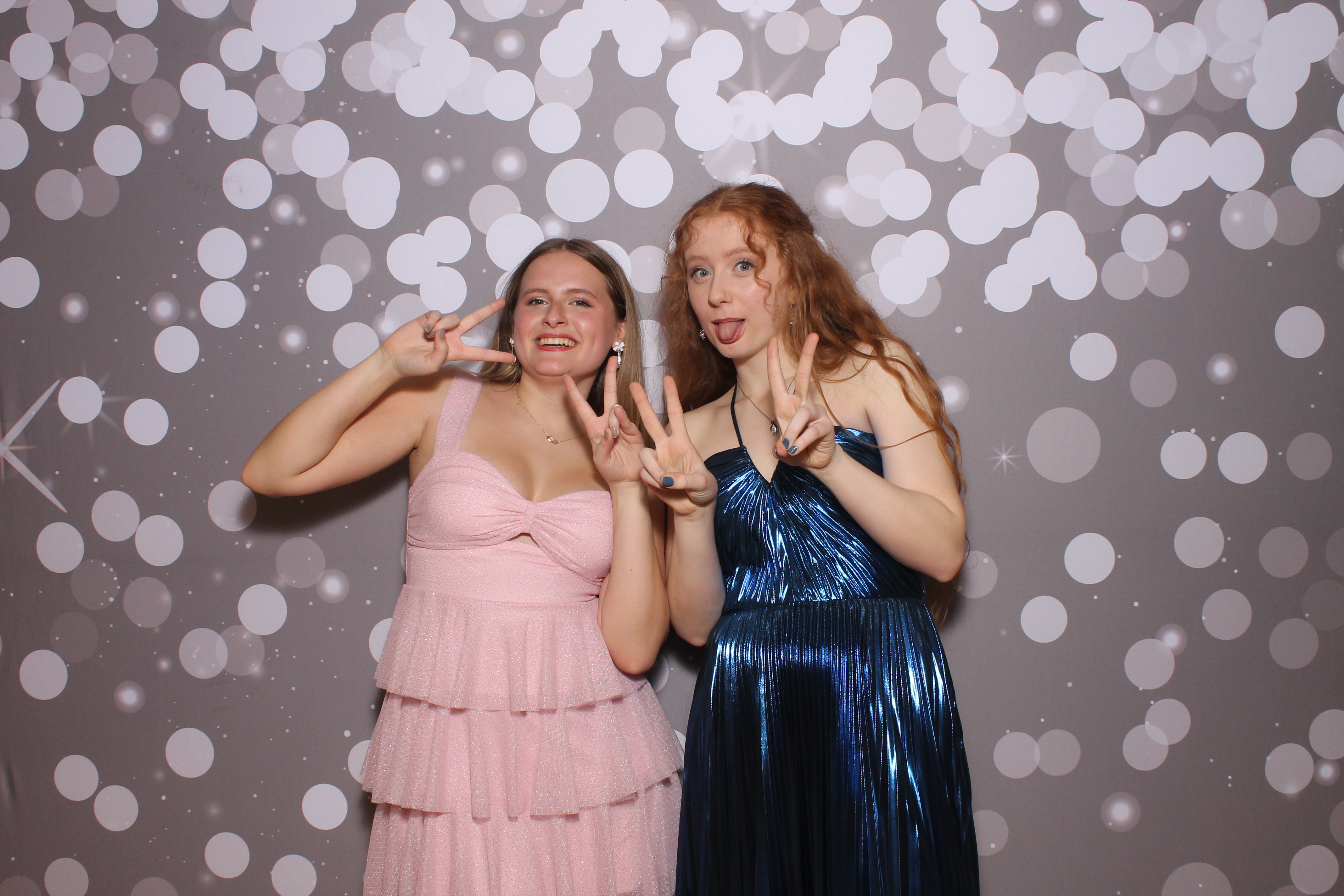 Deer Park Snow Ball | View more photos from the event at gallery.photoboothcincy.com/u/PhotoBoothCincy/Deer-Park-Snow-Ball
