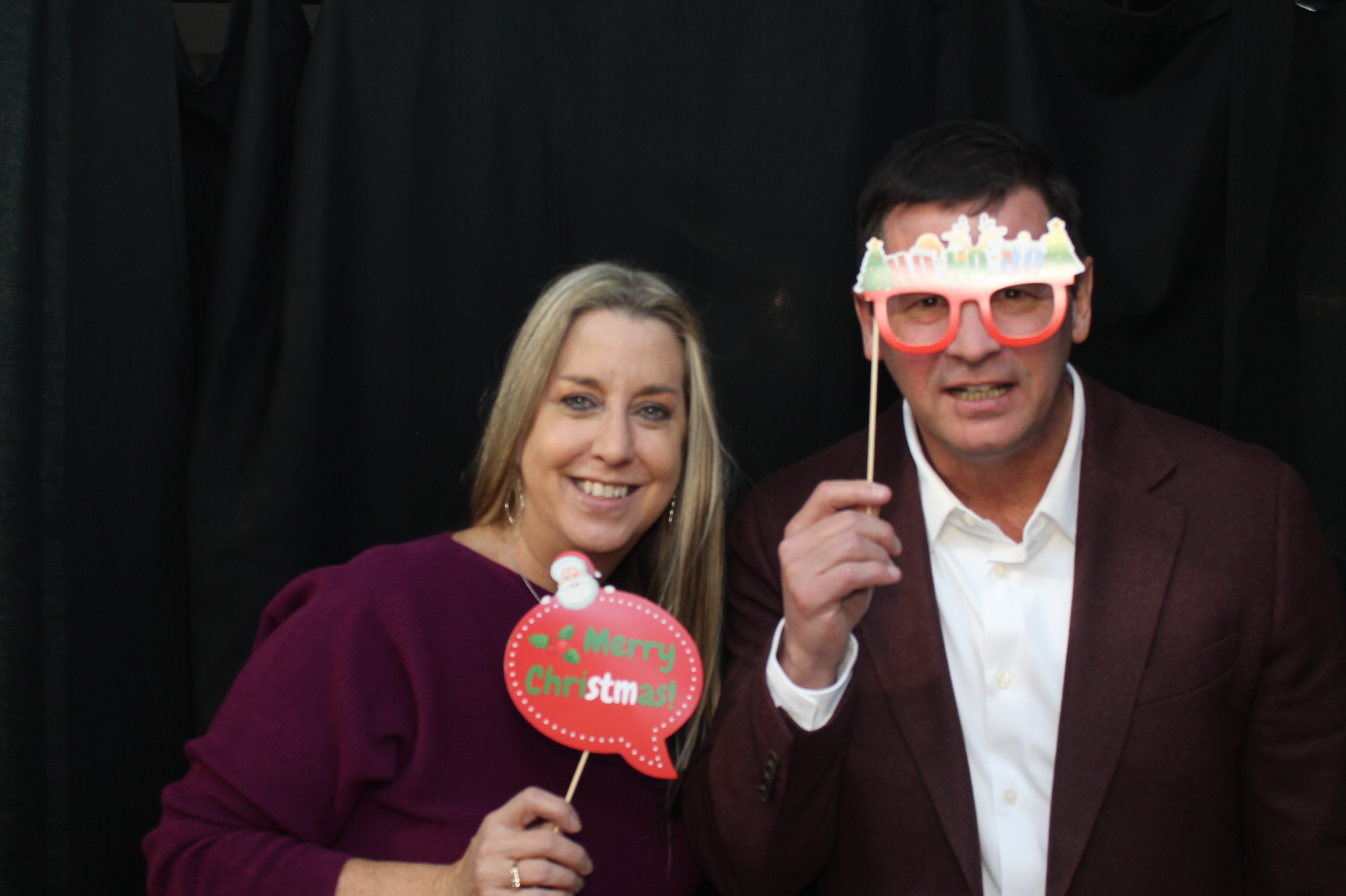 Deloitte Winter Family Event | View more photos from the event at gallery.photoboothcincy.com/u/PhotoBoothCincy/Deloitte-Winter-Family-Event