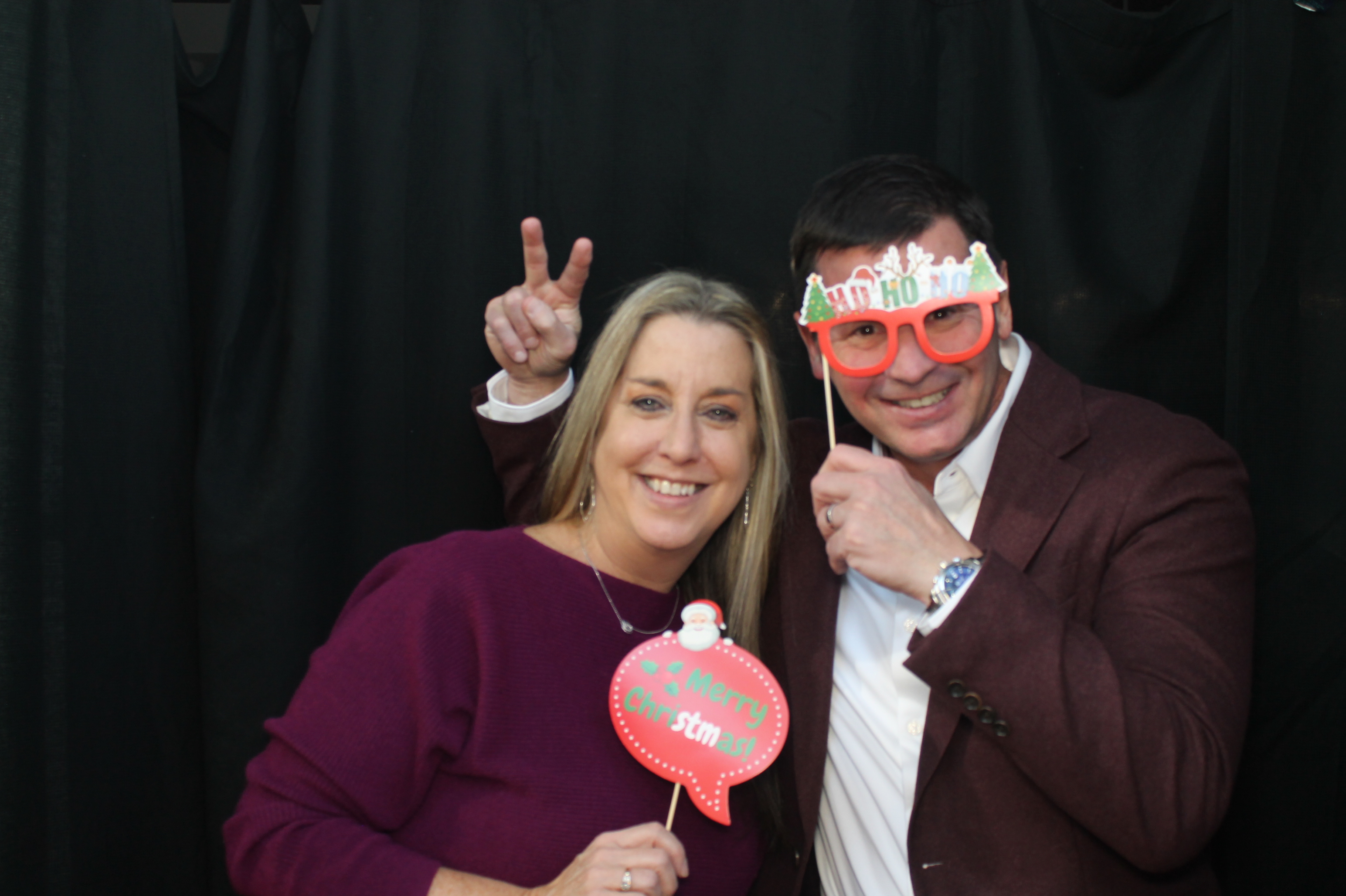 Deloitte Winter Family Event | View more photos from the event at gallery.photoboothcincy.com/u/PhotoBoothCincy/Deloitte-Winter-Family-Event
