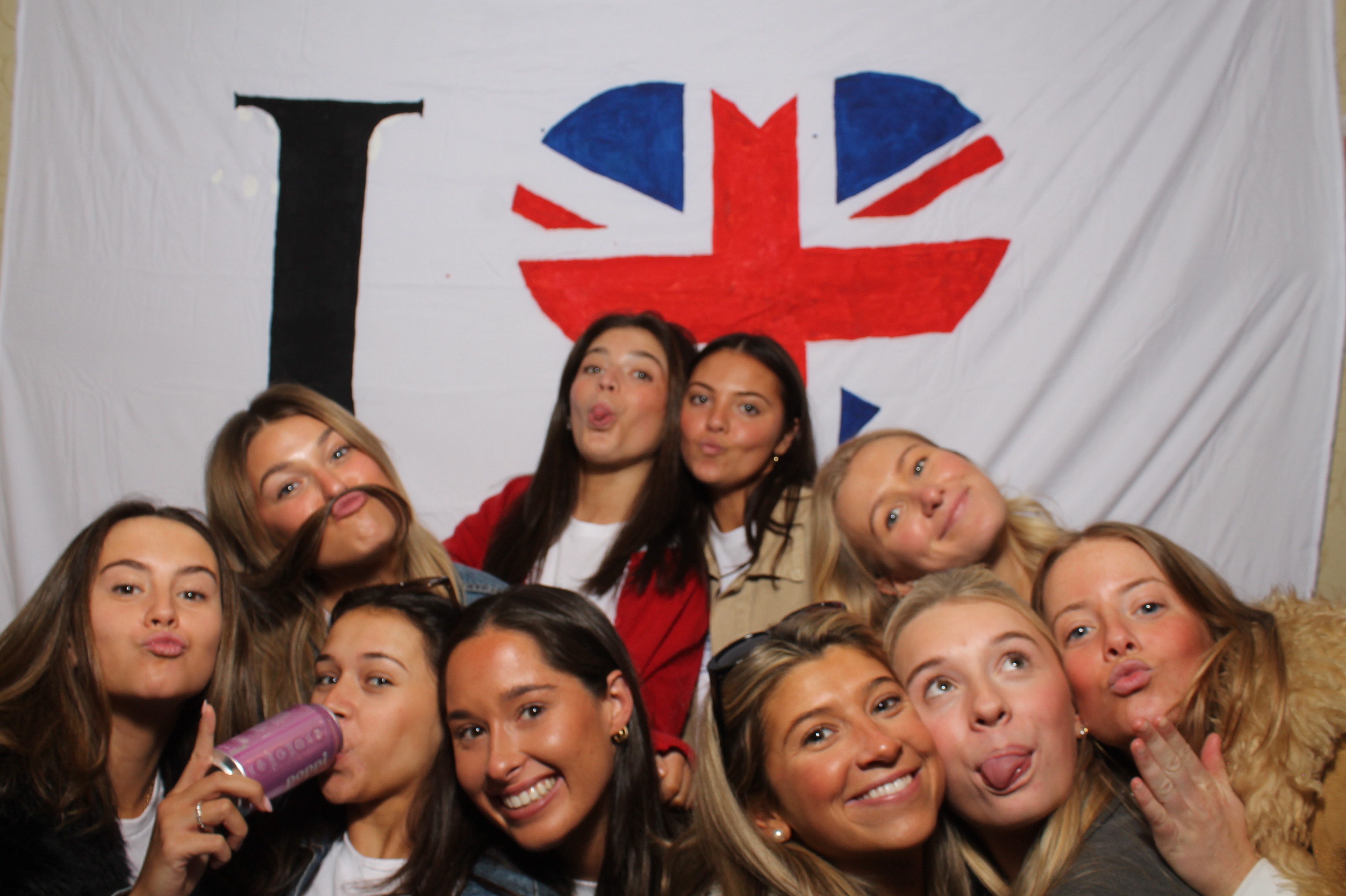 Delta Gamma Bid Day | View more photos from the event at gallery.photoboothcincy.com/u/PhotoBoothCincy/Delta-Gamma-Bid-Day