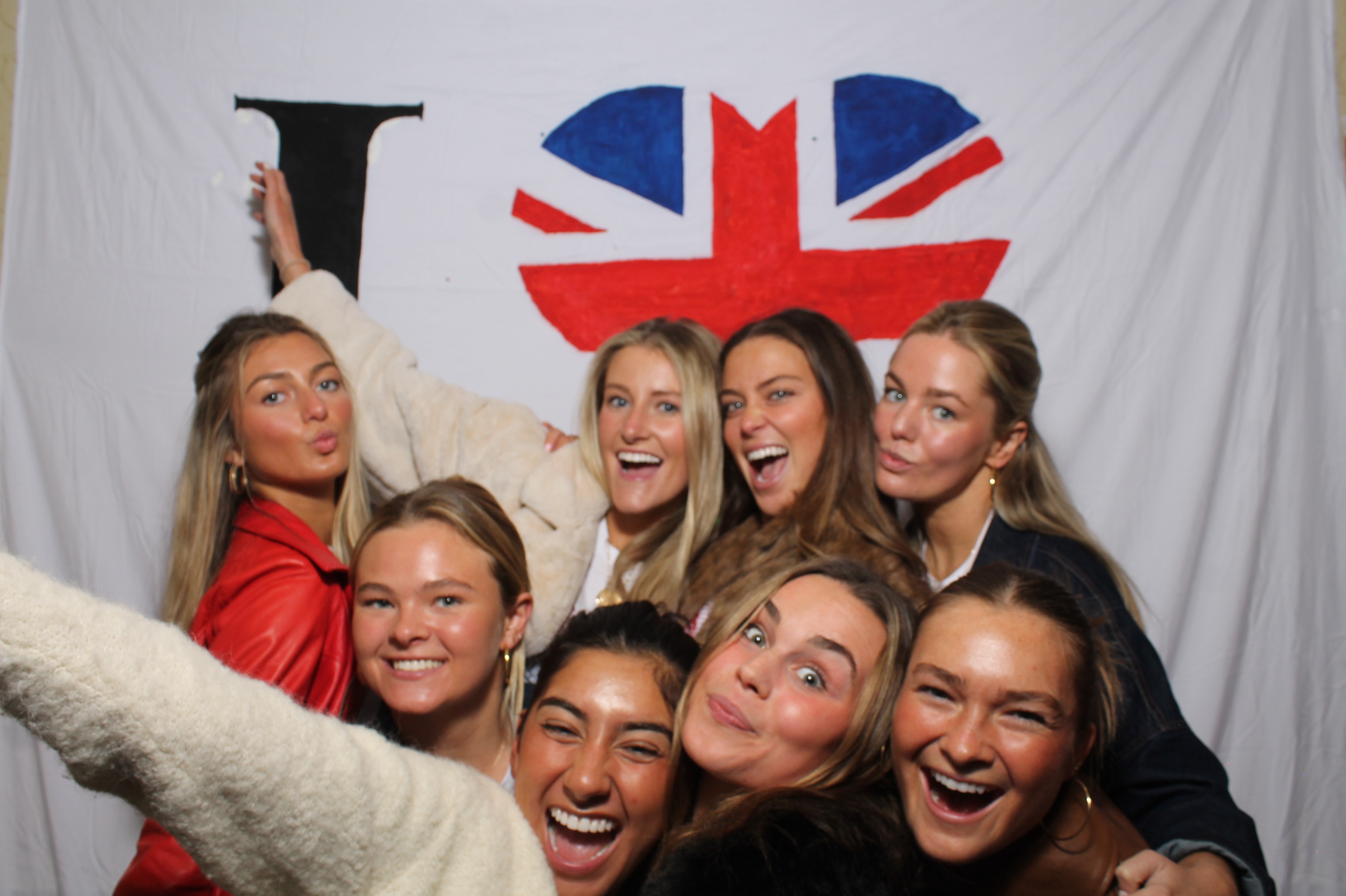 Delta Gamma Bid Day | View more photos from the event at gallery.photoboothcincy.com/u/PhotoBoothCincy/Delta-Gamma-Bid-Day