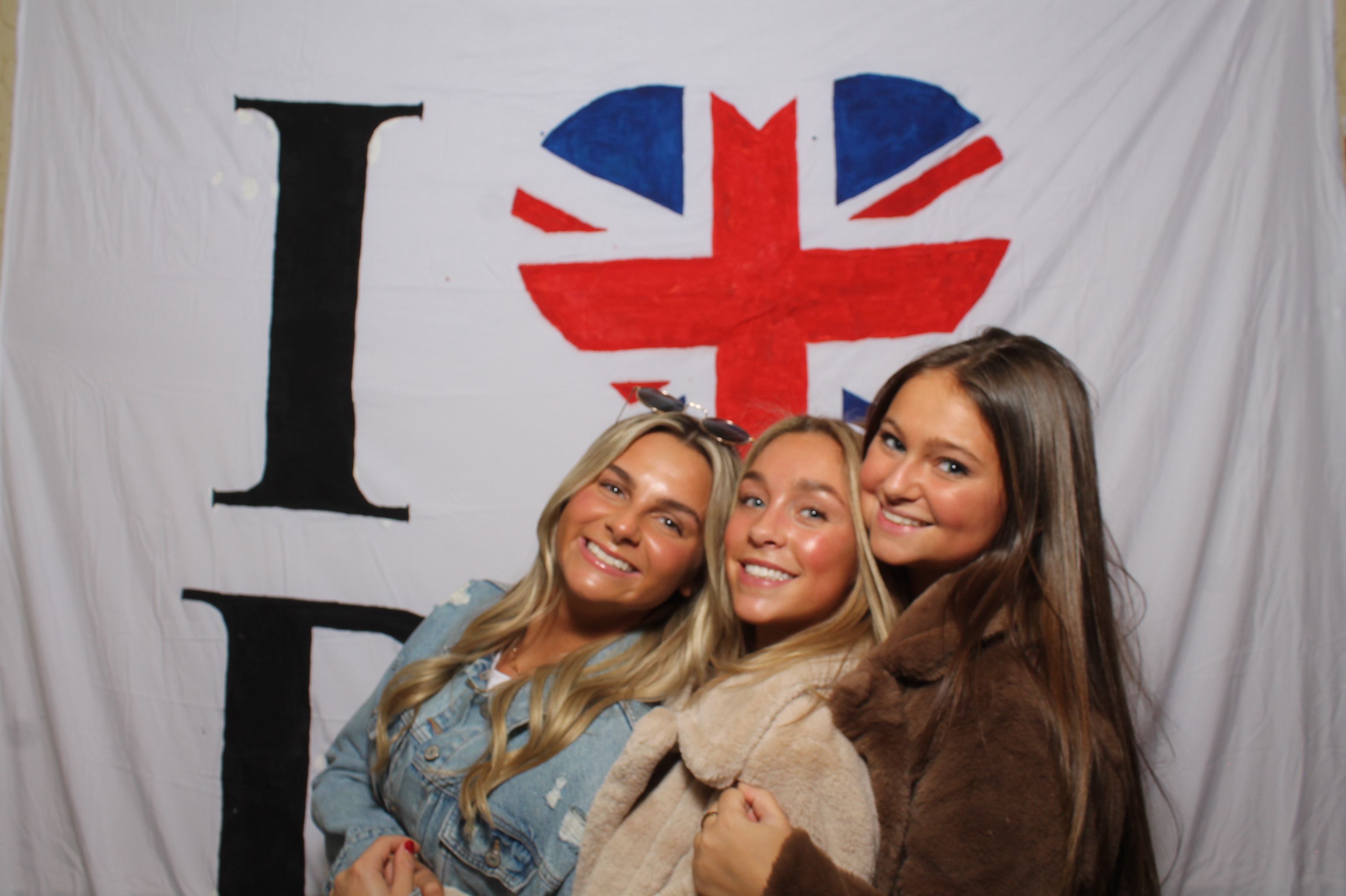 Delta Gamma Bid Day | View more photos from the event at gallery.photoboothcincy.com/u/PhotoBoothCincy/Delta-Gamma-Bid-Day