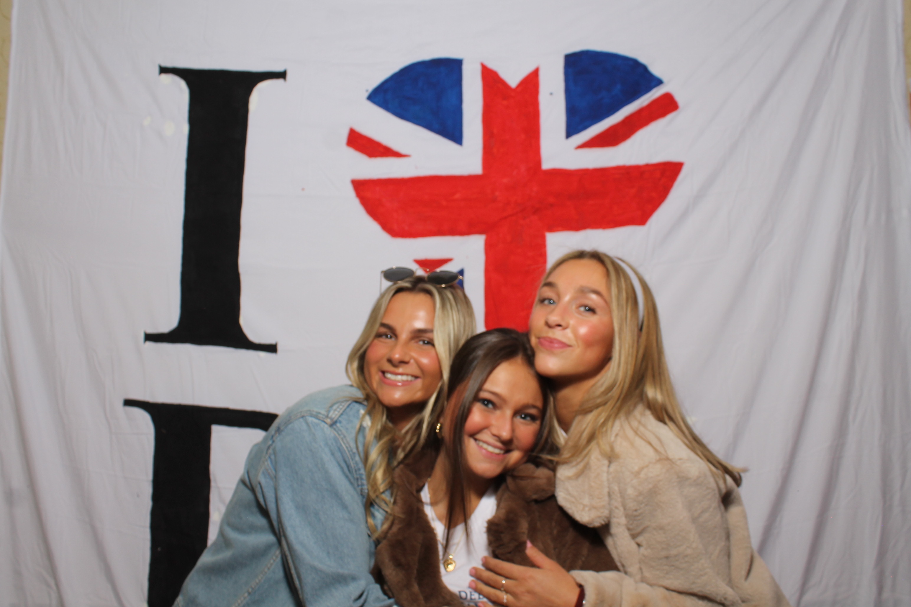 Delta Gamma Bid Day | View more photos from the event at gallery.photoboothcincy.com/u/PhotoBoothCincy/Delta-Gamma-Bid-Day
