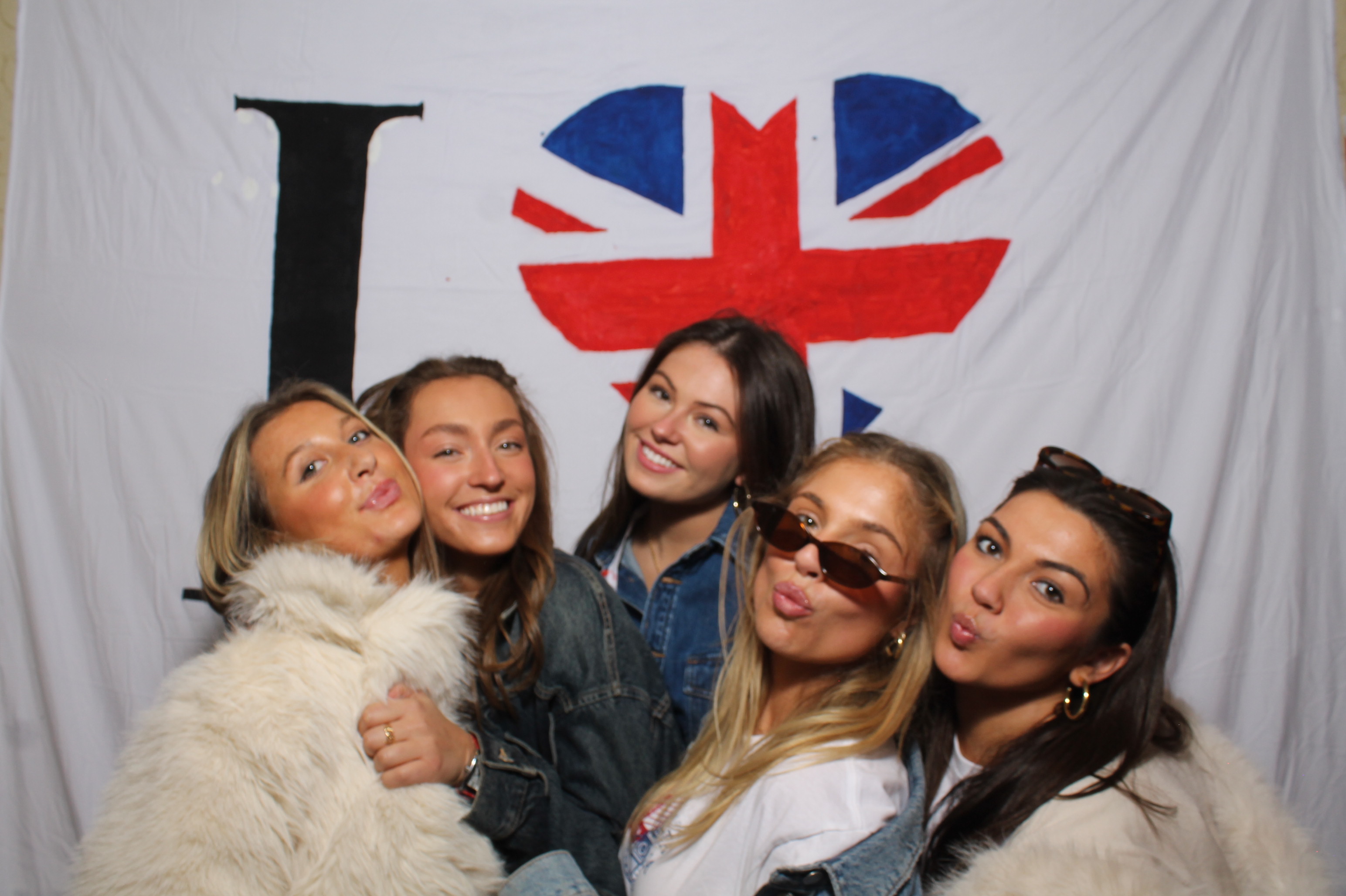 Delta Gamma Bid Day | View more photos from the event at gallery.photoboothcincy.com/u/PhotoBoothCincy/Delta-Gamma-Bid-Day