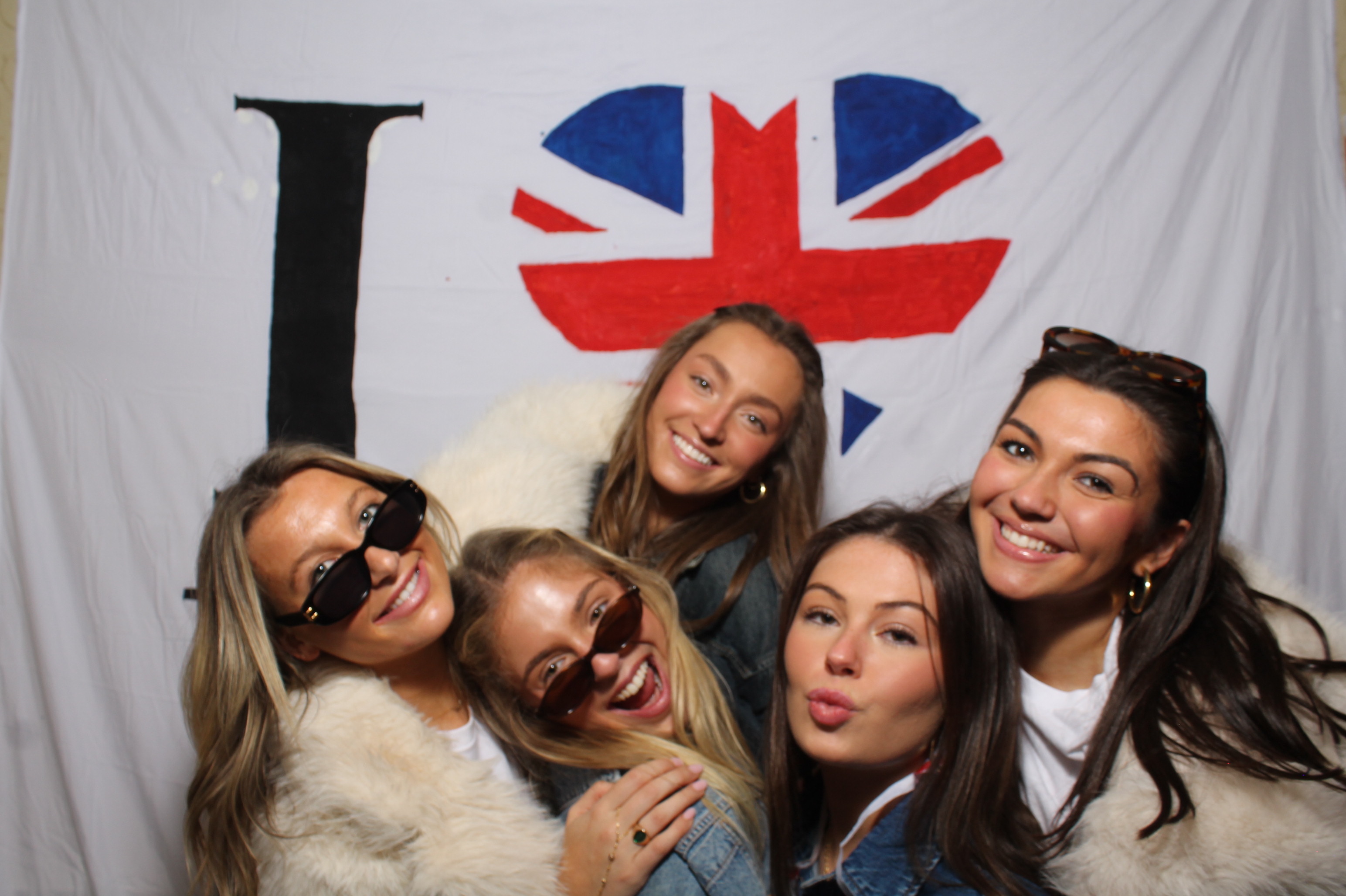 Delta Gamma Bid Day | View more photos from the event at gallery.photoboothcincy.com/u/PhotoBoothCincy/Delta-Gamma-Bid-Day