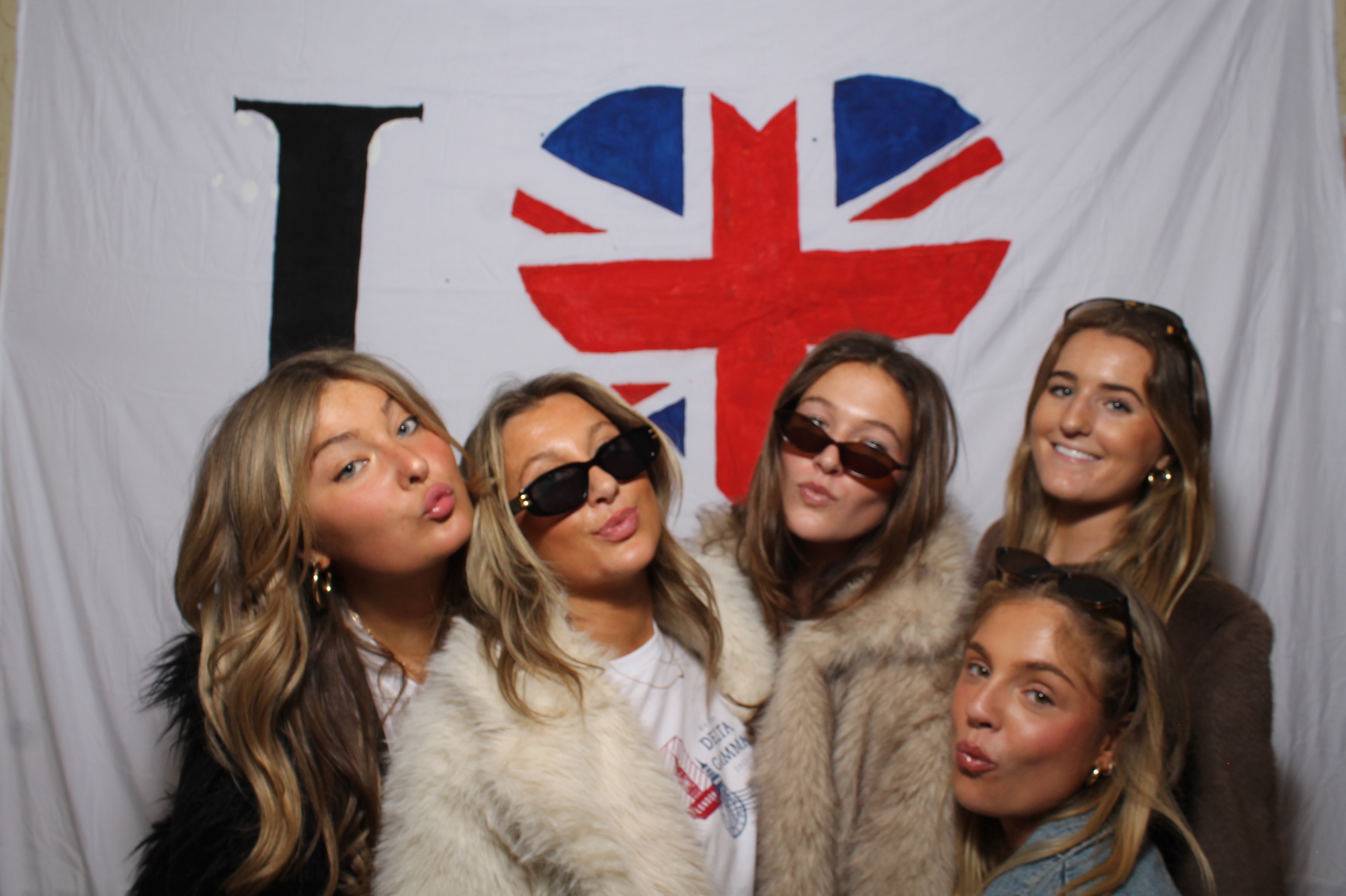 Delta Gamma Bid Day | View more photos from the event at gallery.photoboothcincy.com/u/PhotoBoothCincy/Delta-Gamma-Bid-Day