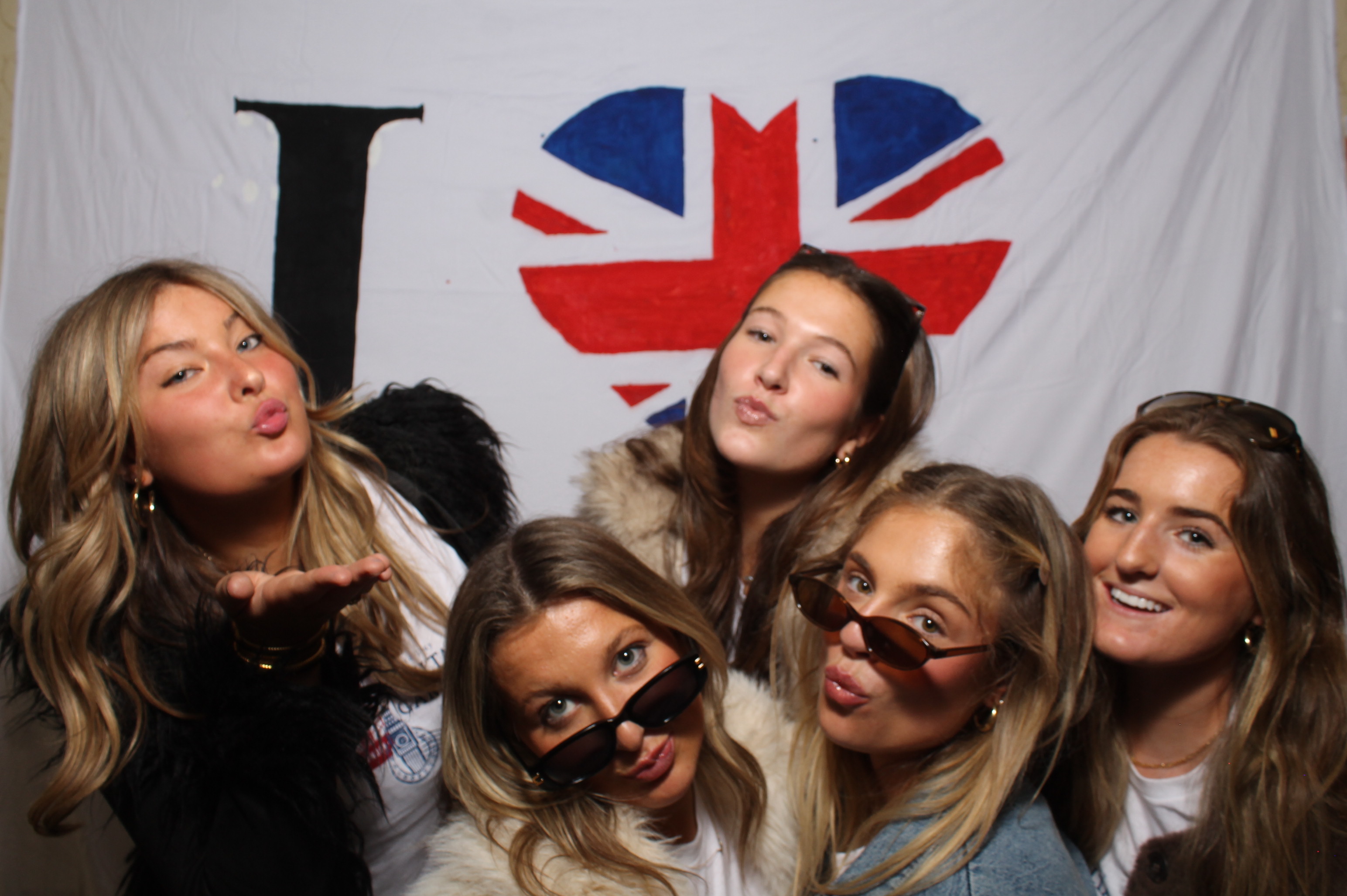 Delta Gamma Bid Day | View more photos from the event at gallery.photoboothcincy.com/u/PhotoBoothCincy/Delta-Gamma-Bid-Day