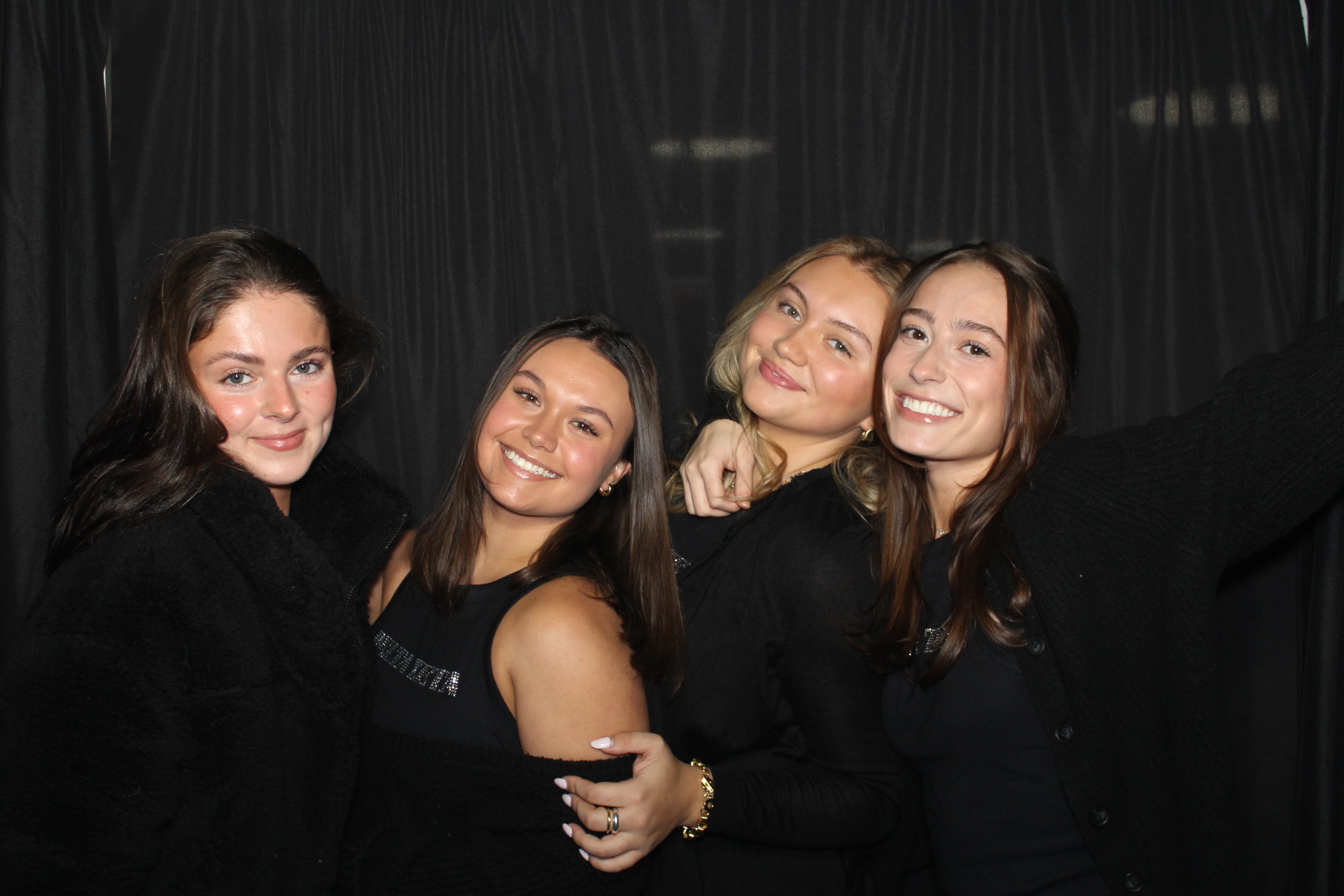 Delta Zeta Bid Day | View more photos from the event at gallery.photoboothcincy.com/u/PhotoBoothCincy/Delta-Zeta-Bid-Day
