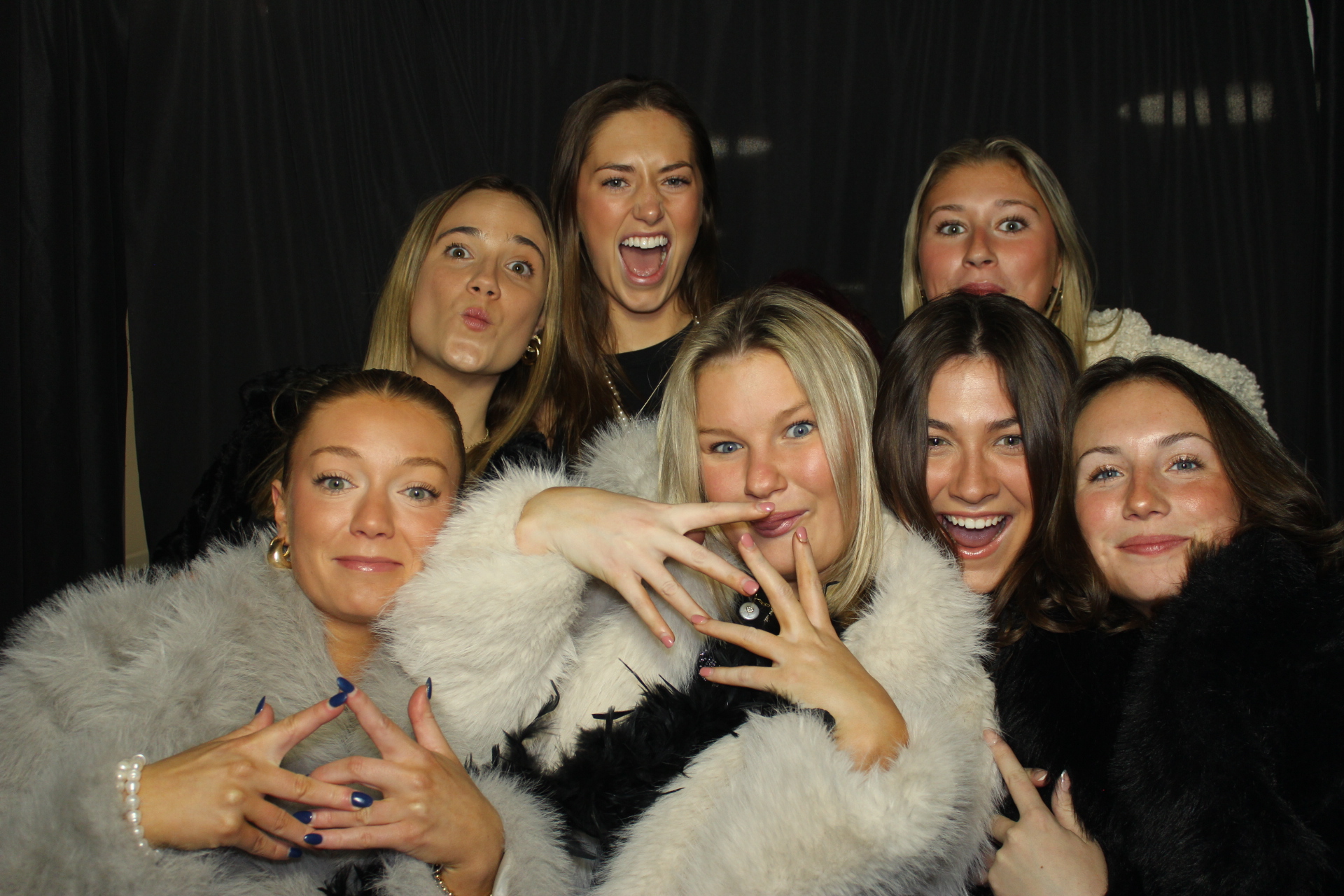Delta Zeta Bid Day | View more photos from the event at gallery.photoboothcincy.com/u/PhotoBoothCincy/Delta-Zeta-Bid-Day