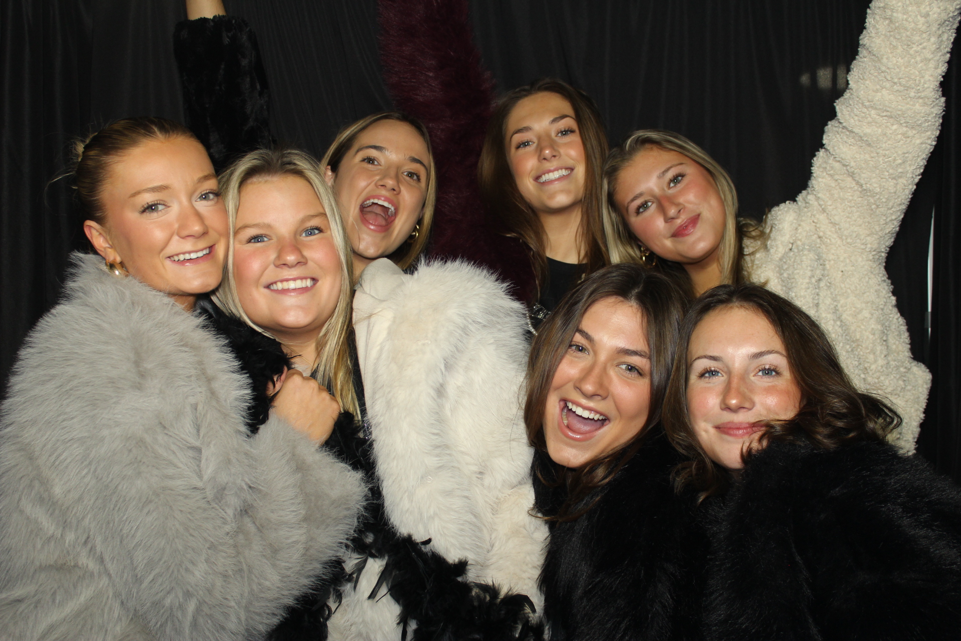 Delta Zeta Bid Day | View more photos from the event at gallery.photoboothcincy.com/u/PhotoBoothCincy/Delta-Zeta-Bid-Day