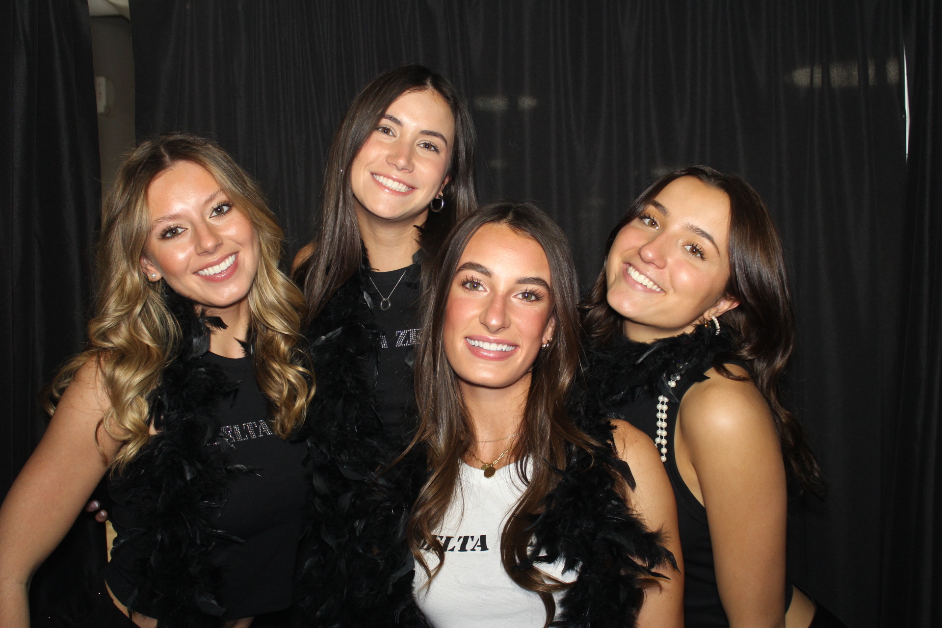 Delta Zeta Bid Day | View more photos from the event at gallery.photoboothcincy.com/u/PhotoBoothCincy/Delta-Zeta-Bid-Day
