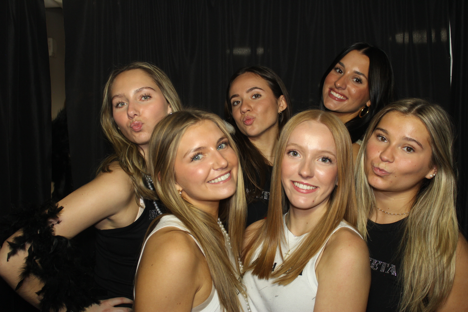 Delta Zeta Bid Day | View more photos from the event at gallery.photoboothcincy.com/u/PhotoBoothCincy/Delta-Zeta-Bid-Day