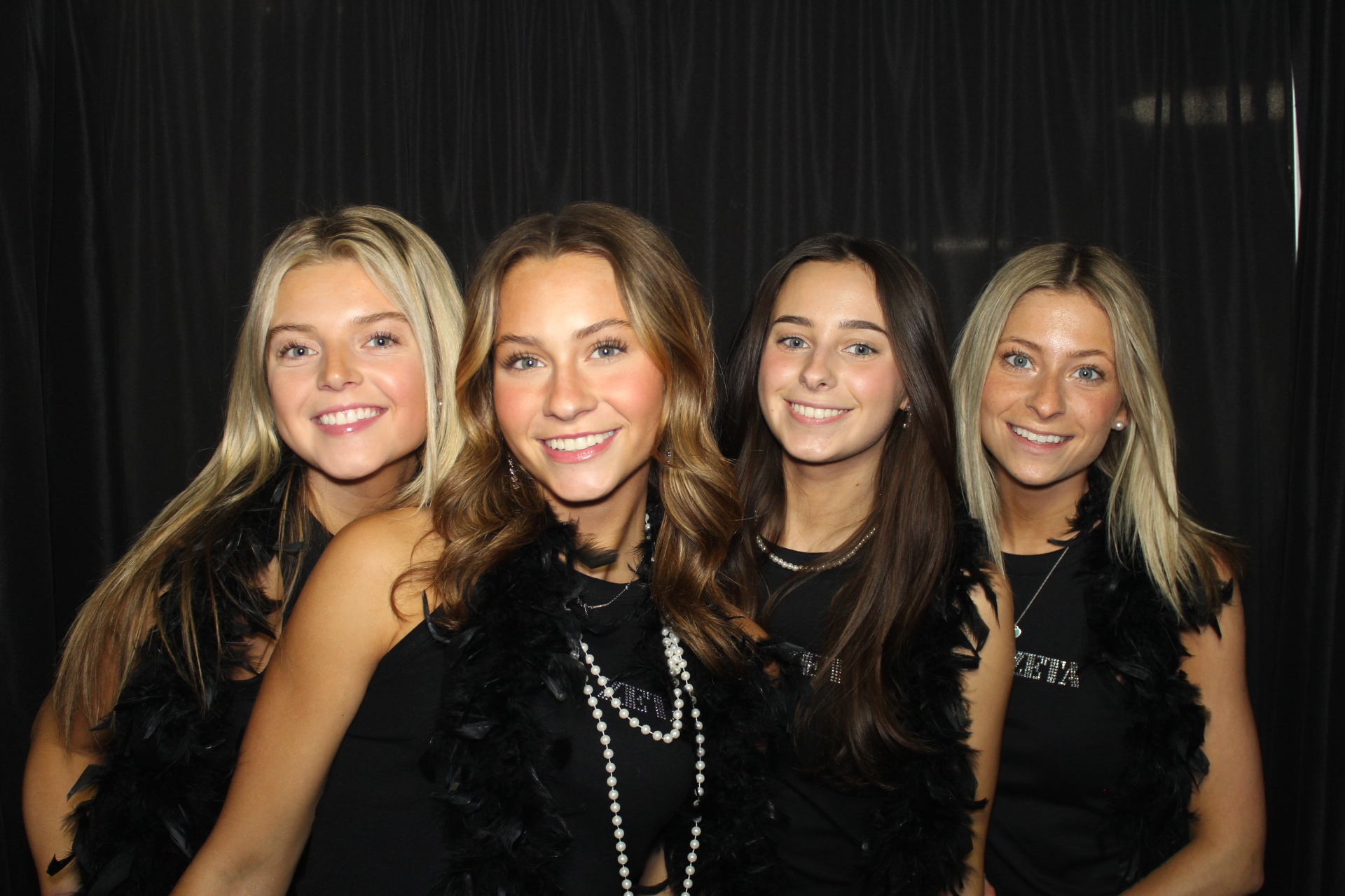 Delta Zeta Bid Day | View more photos from the event at gallery.photoboothcincy.com/u/PhotoBoothCincy/Delta-Zeta-Bid-Day