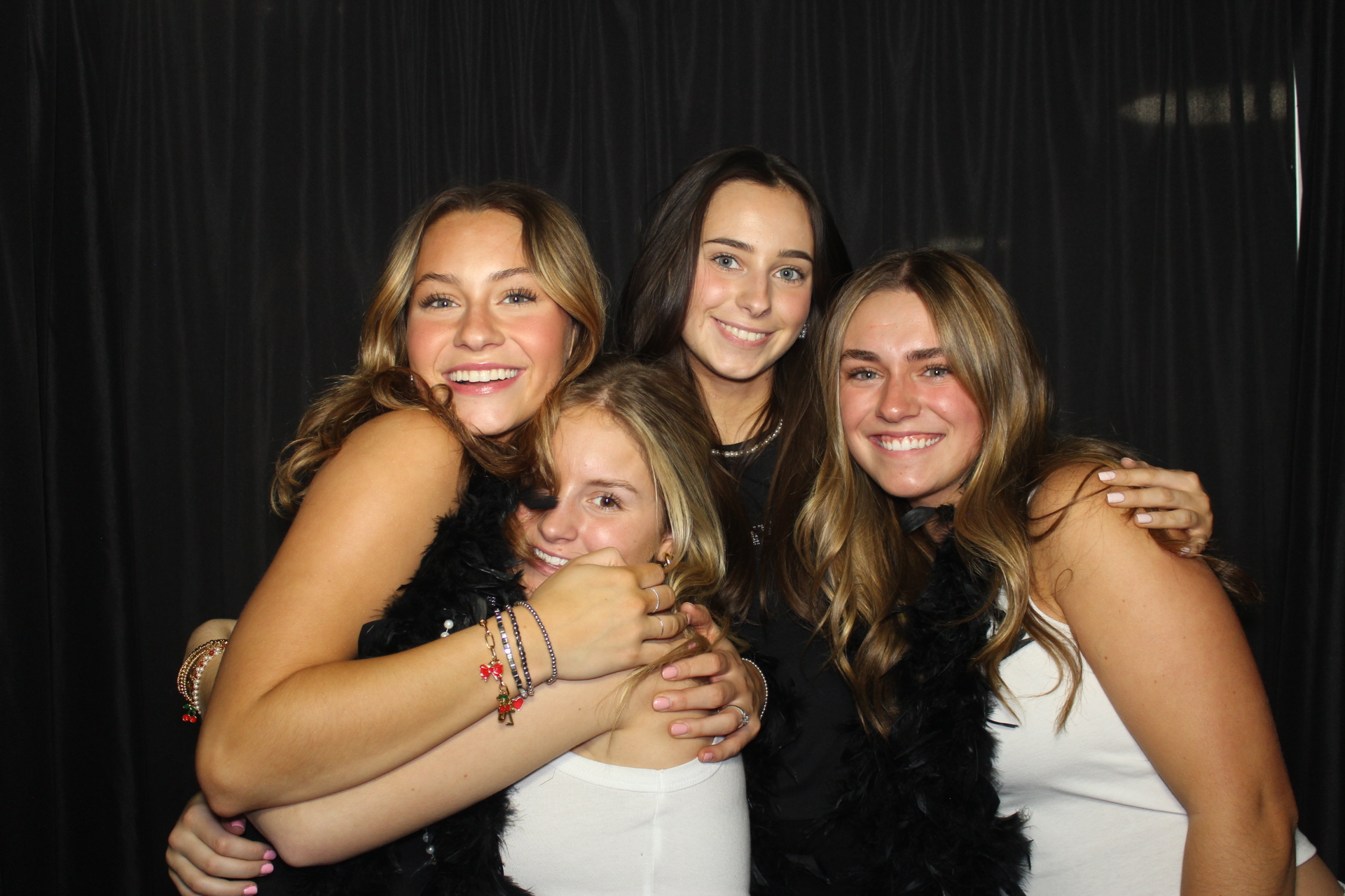 Delta Zeta Bid Day | View more photos from the event at gallery.photoboothcincy.com/u/PhotoBoothCincy/Delta-Zeta-Bid-Day