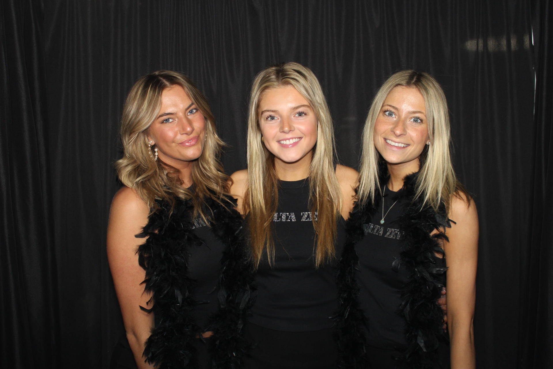 Delta Zeta Bid Day | View more photos from the event at gallery.photoboothcincy.com/u/PhotoBoothCincy/Delta-Zeta-Bid-Day
