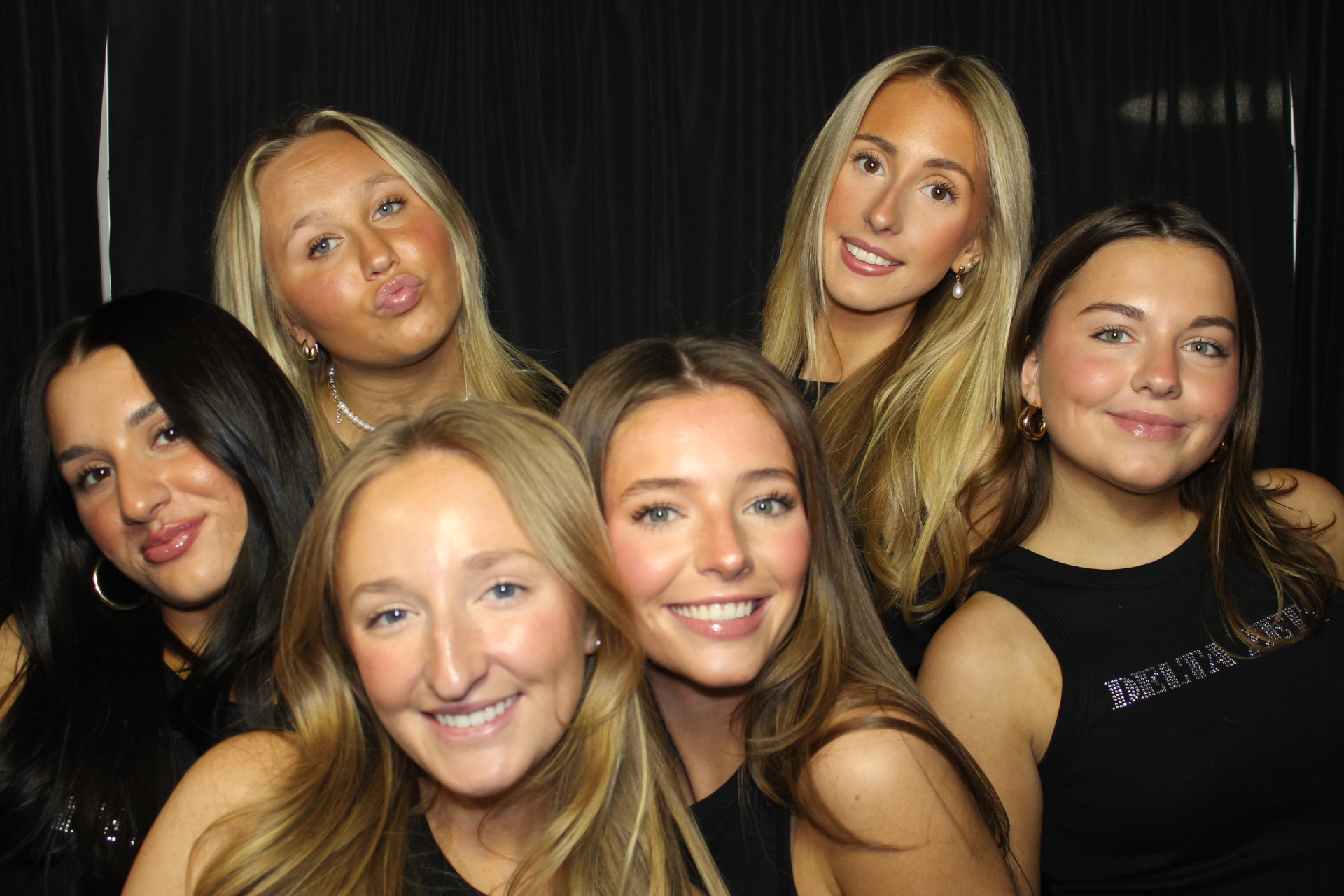 Delta Zeta Bid Day | View more photos from the event at gallery.photoboothcincy.com/u/PhotoBoothCincy/Delta-Zeta-Bid-Day