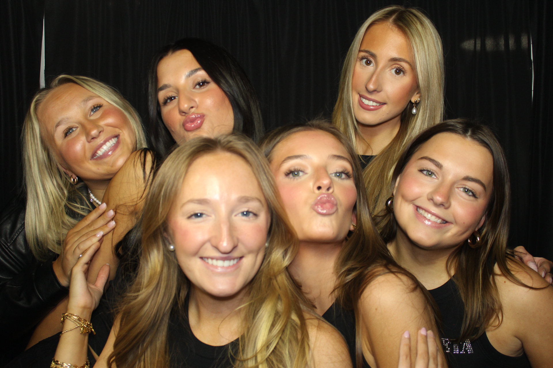 Delta Zeta Bid Day | View more photos from the event at gallery.photoboothcincy.com/u/PhotoBoothCincy/Delta-Zeta-Bid-Day