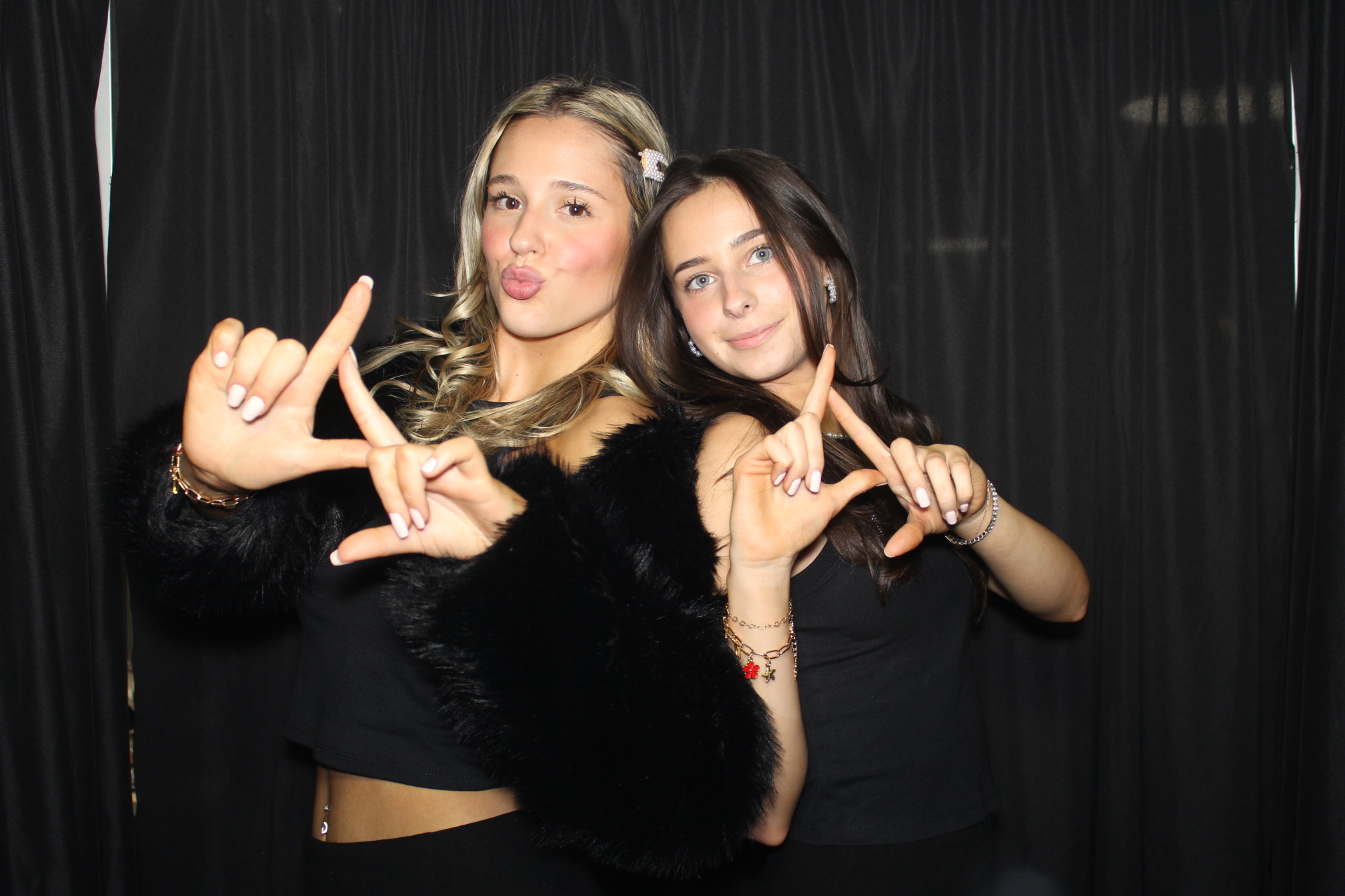 Delta Zeta Bid Day | View more photos from the event at gallery.photoboothcincy.com/u/PhotoBoothCincy/Delta-Zeta-Bid-Day