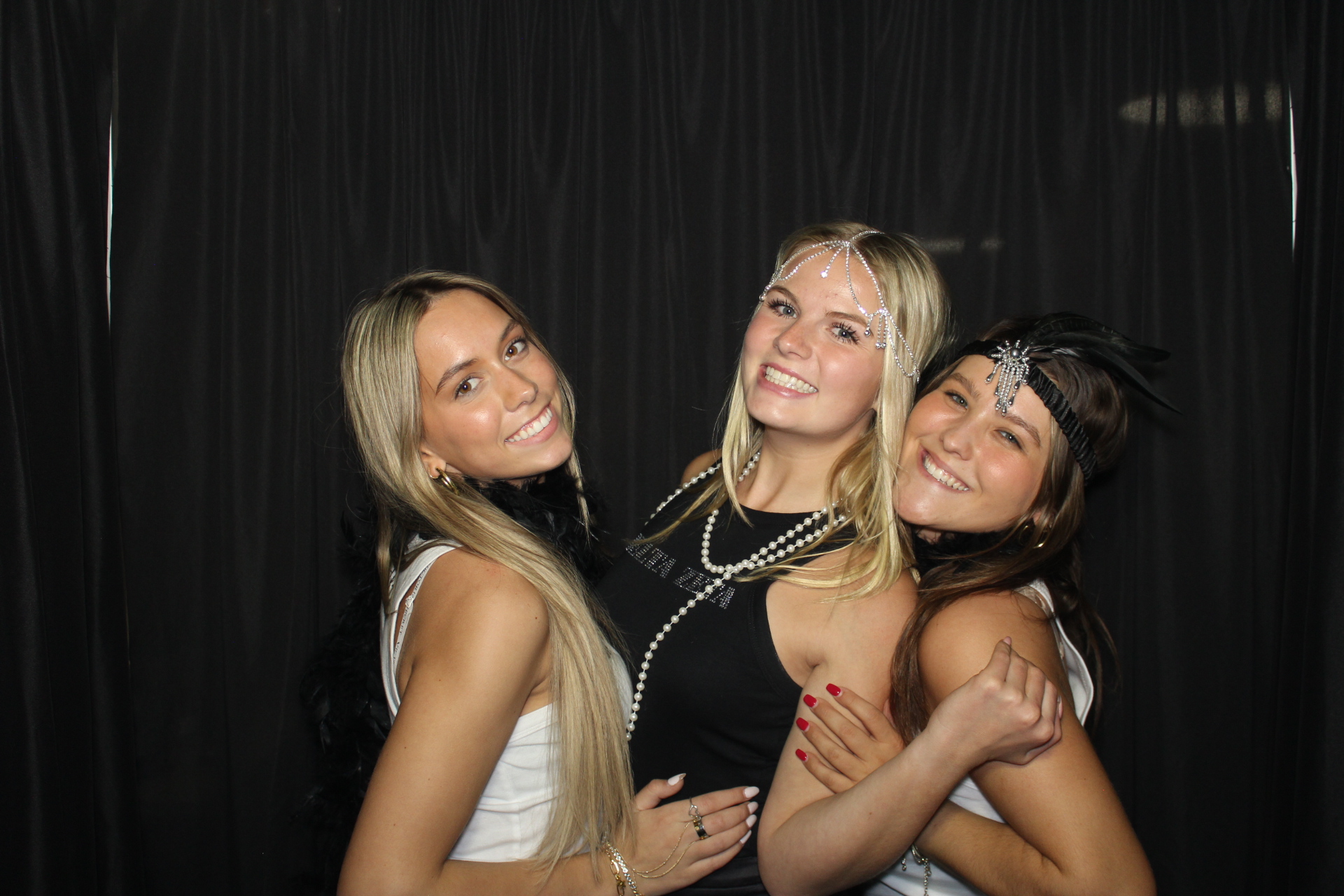 Delta Zeta Bid Day | View more photos from the event at gallery.photoboothcincy.com/u/PhotoBoothCincy/Delta-Zeta-Bid-Day
