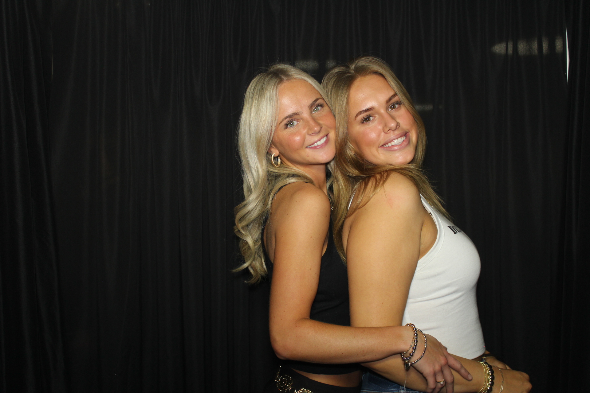 Delta Zeta Bid Day | View more photos from the event at gallery.photoboothcincy.com/u/PhotoBoothCincy/Delta-Zeta-Bid-Day