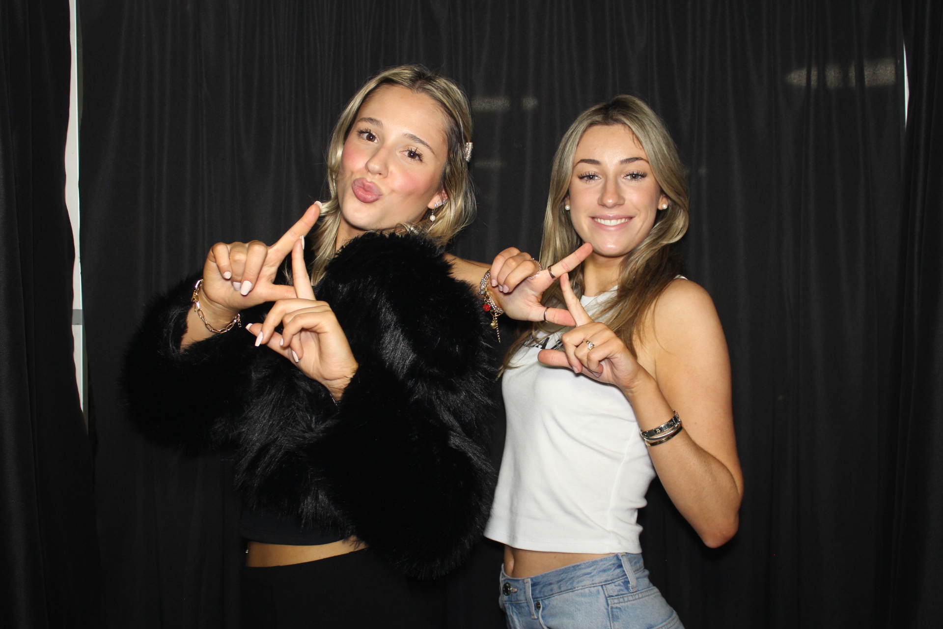 Delta Zeta Bid Day | View more photos from the event at gallery.photoboothcincy.com/u/PhotoBoothCincy/Delta-Zeta-Bid-Day