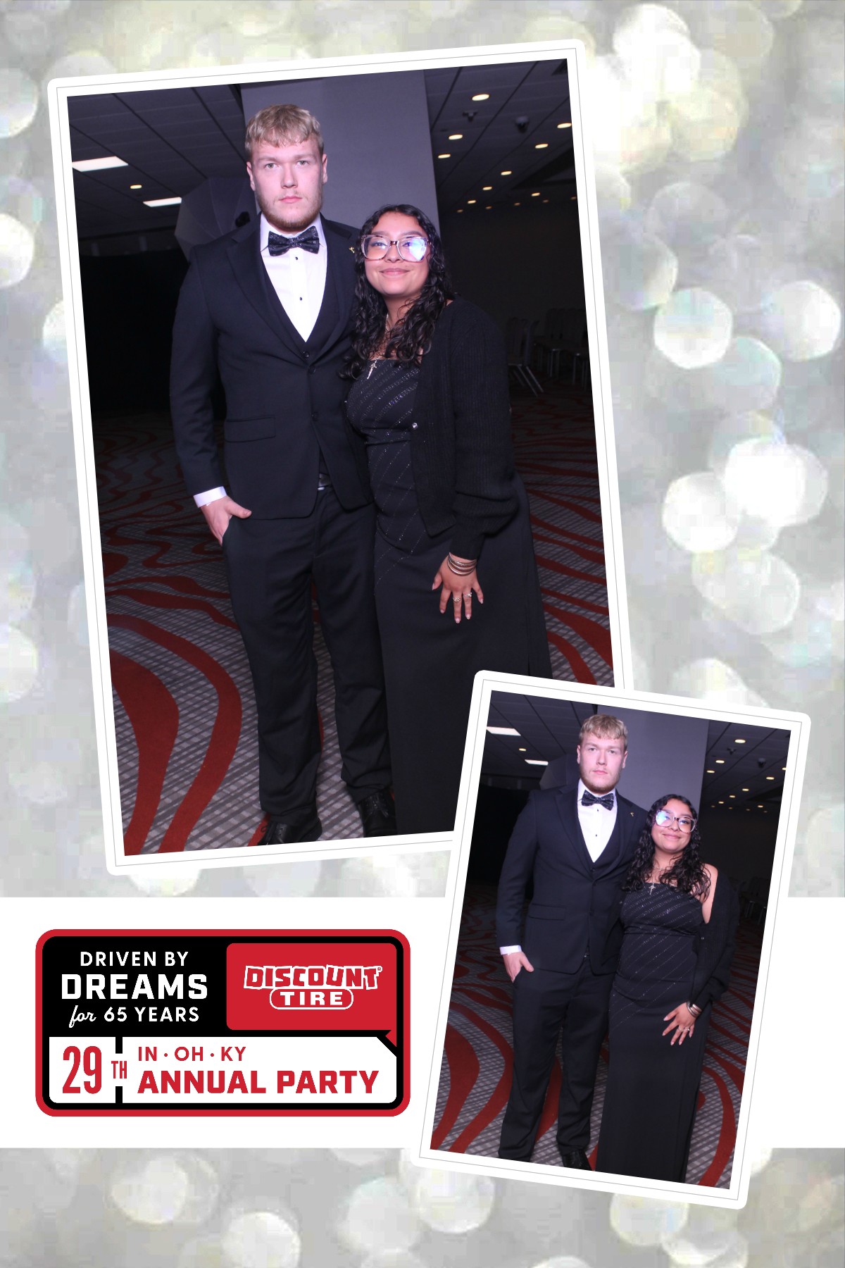 Discount Tire Employee Banquet  | View more photos from the event at gallery.photoboothcincy.com/u/PhotoBoothCincy/Discount-Tire-Employee-Banquet