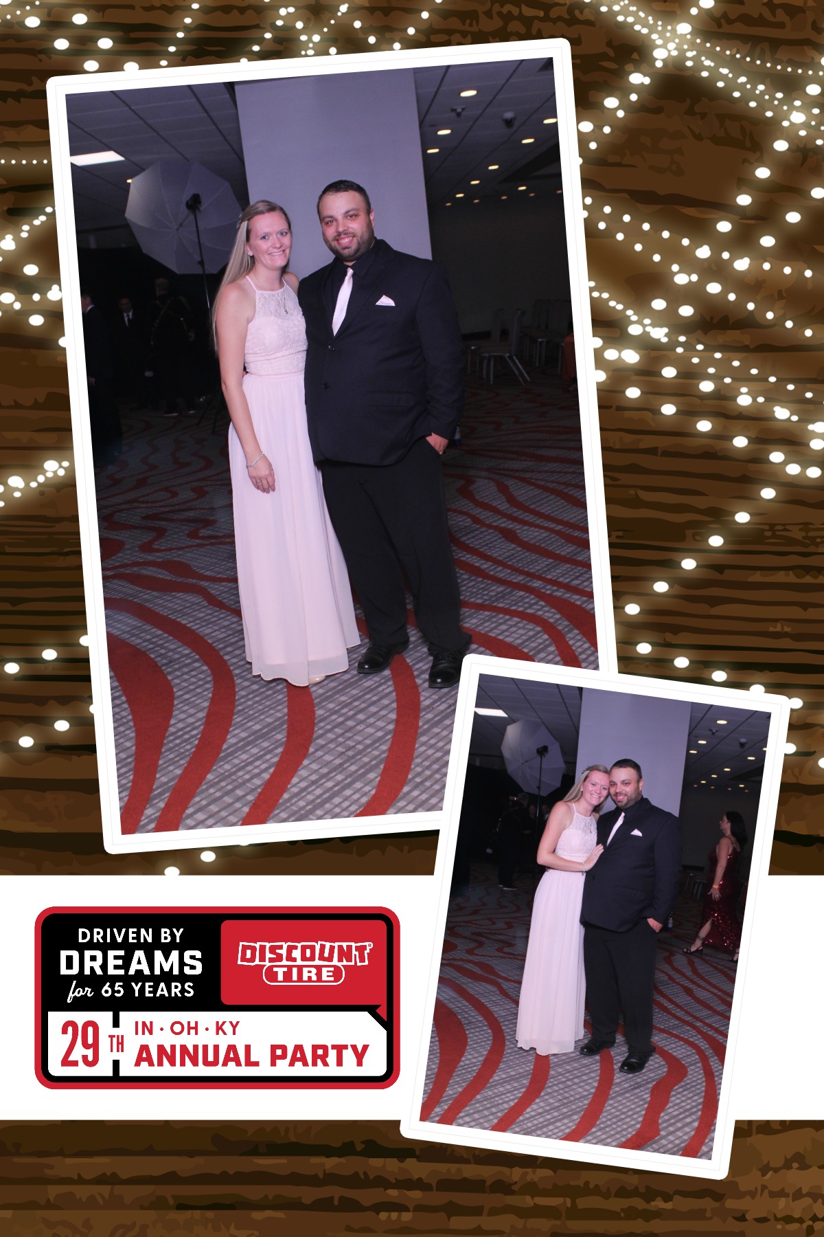 Discount Tire Employee Banquet  | View more photos from the event at gallery.photoboothcincy.com/u/PhotoBoothCincy/Discount-Tire-Employee-Banquet