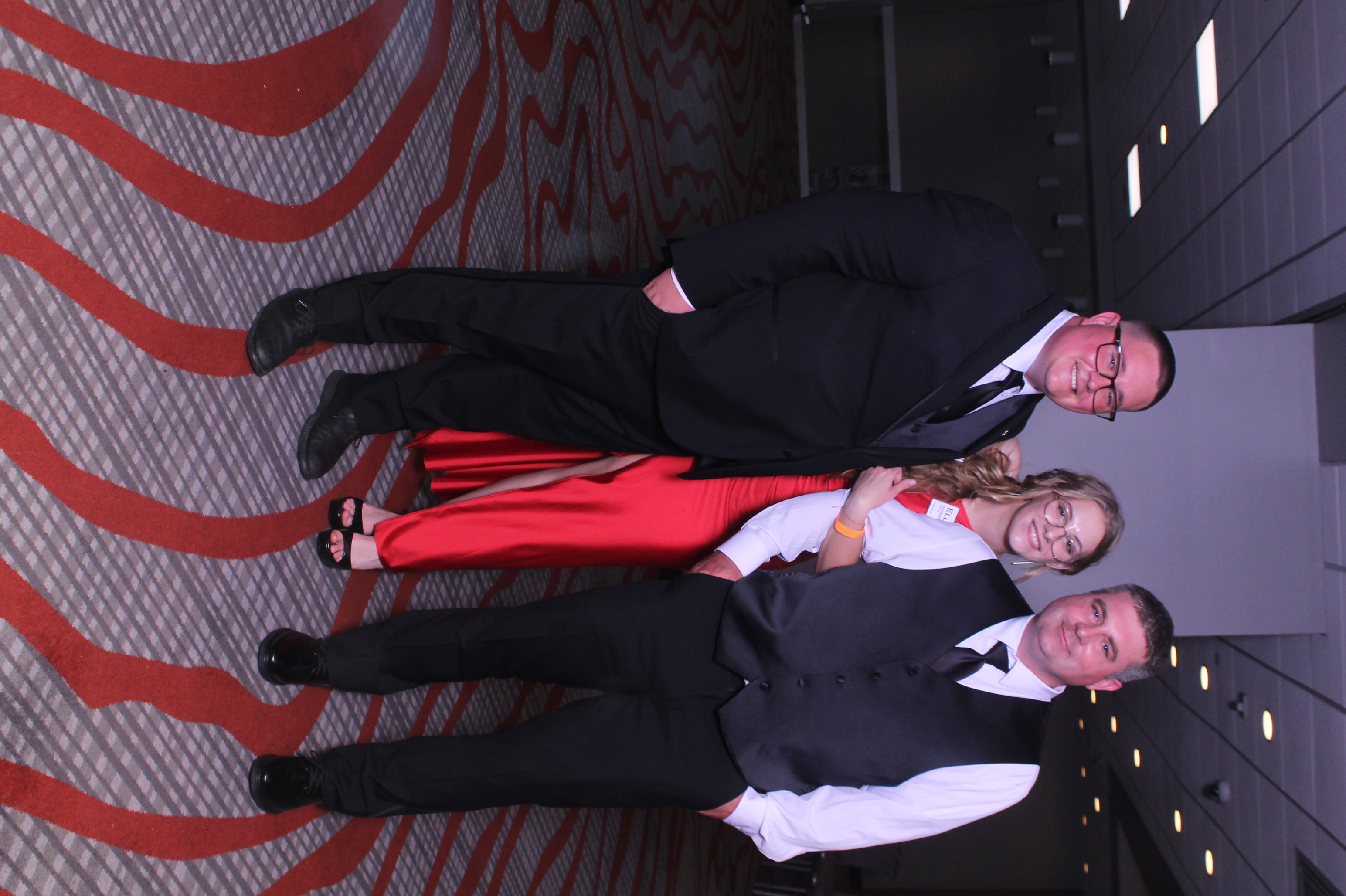 Discount Tire Employee Banquet  | View more photos from the event at gallery.photoboothcincy.com/u/PhotoBoothCincy/Discount-Tire-Employee-Banquet