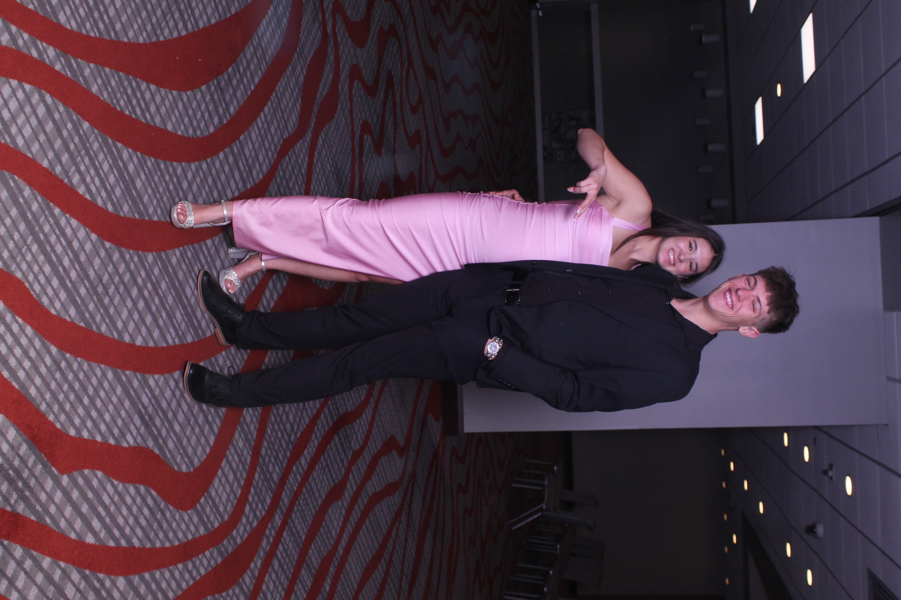 Discount Tire Employee Banquet  | View more photos from the event at gallery.photoboothcincy.com/u/PhotoBoothCincy/Discount-Tire-Employee-Banquet