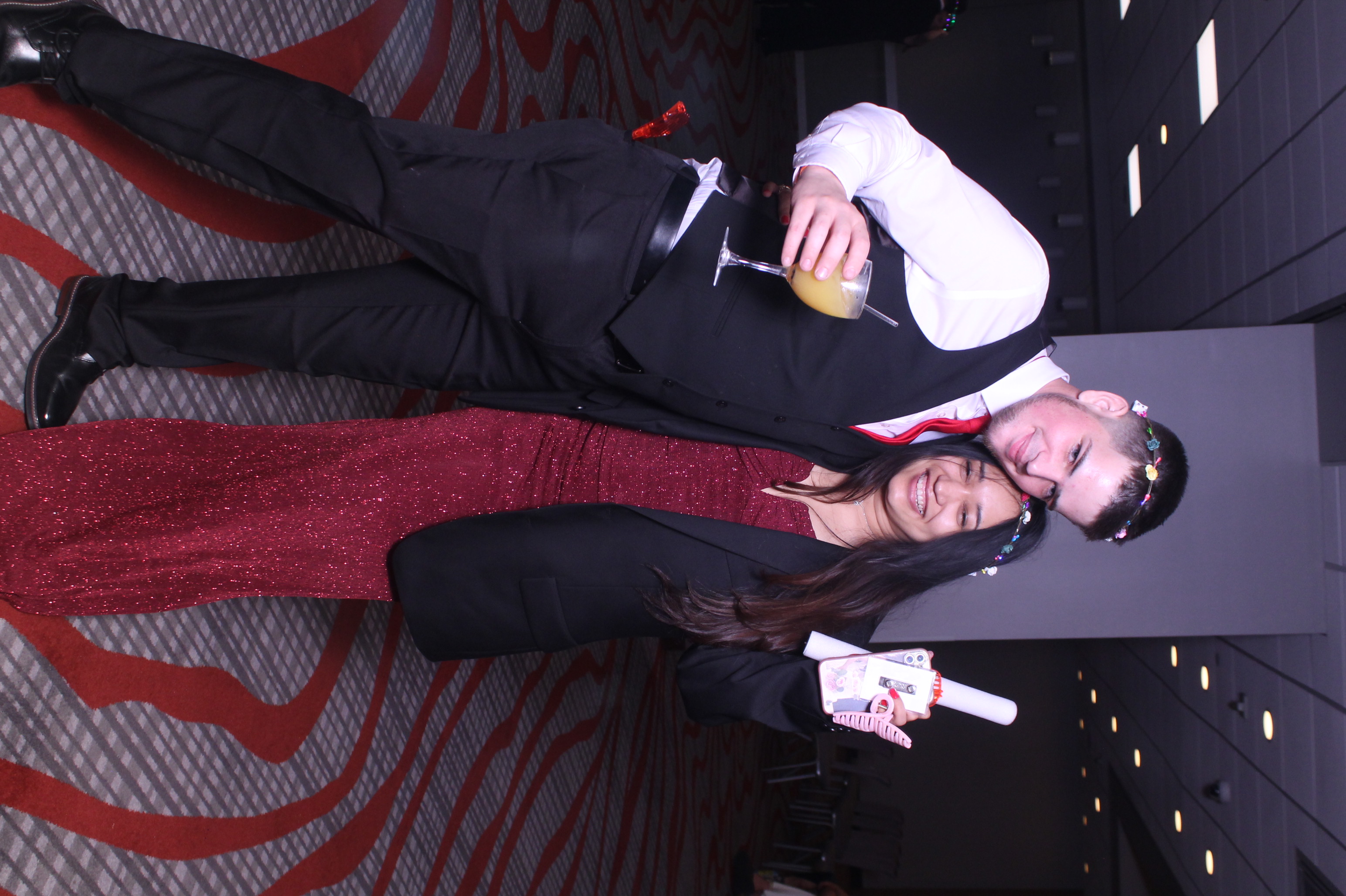 Discount Tire Employee Banquet  | View more photos from the event at gallery.photoboothcincy.com/u/PhotoBoothCincy/Discount-Tire-Employee-Banquet