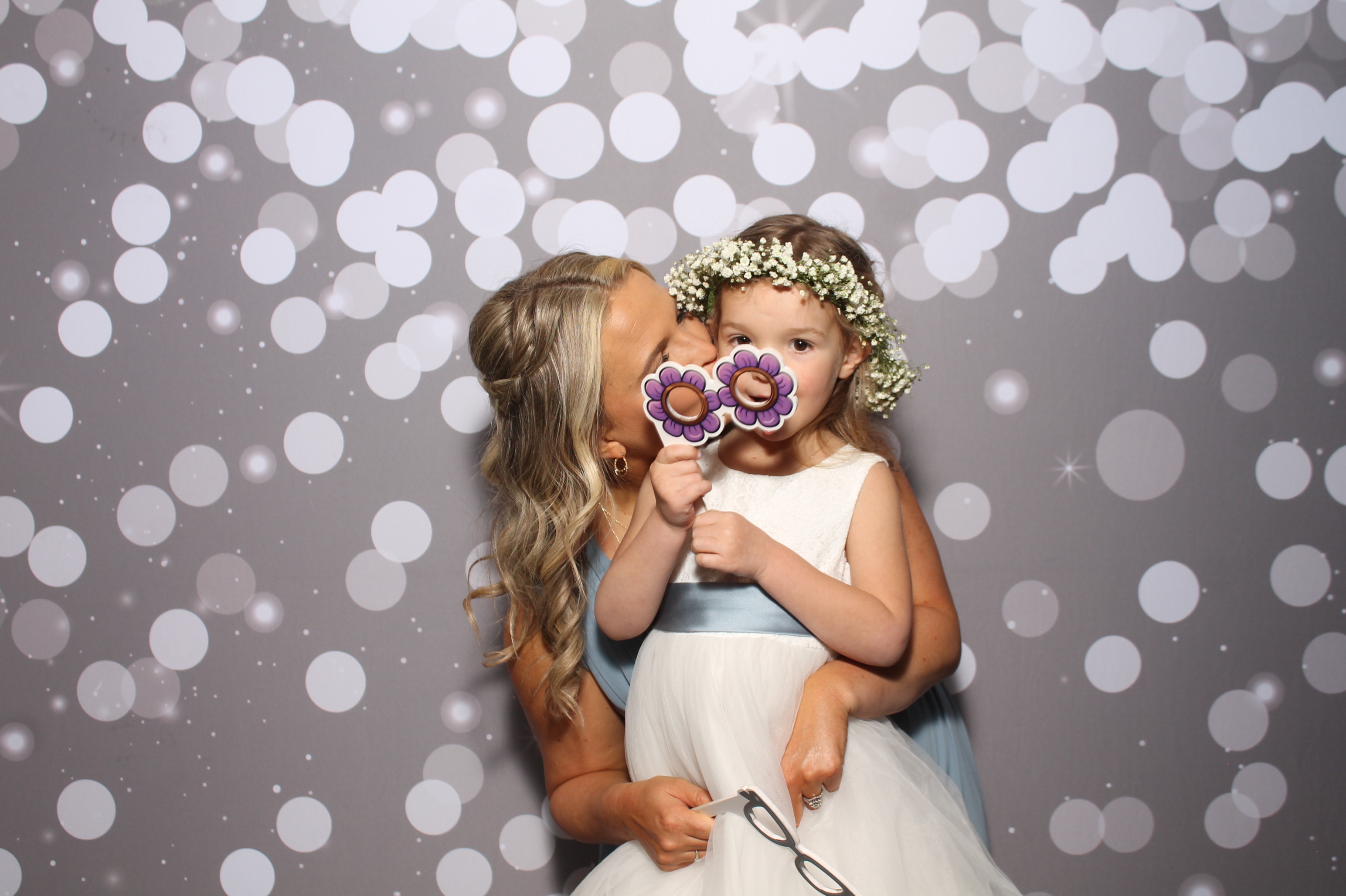 Edwards Wedding | View more photos from the event at gallery.photoboothcincy.com/u/PhotoBoothCincy/Edwards-Wedding