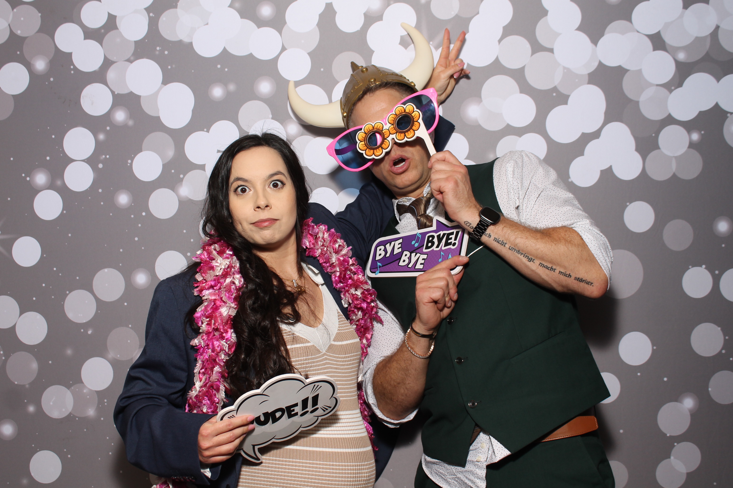 Edwards Wedding | View more photos from the event at gallery.photoboothcincy.com/u/PhotoBoothCincy/Edwards-Wedding