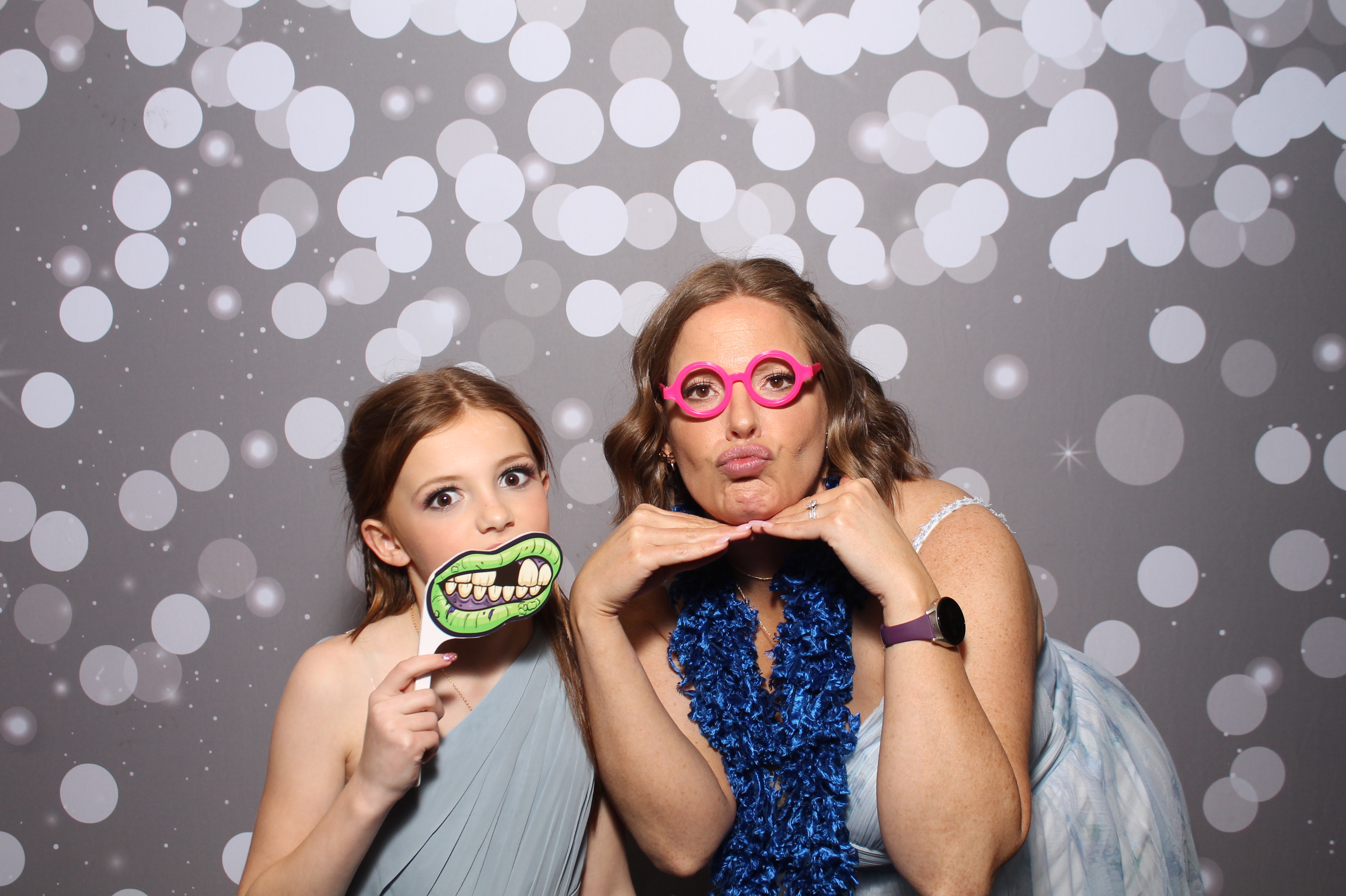 Edwards Wedding | View more photos from the event at gallery.photoboothcincy.com/u/PhotoBoothCincy/Edwards-Wedding