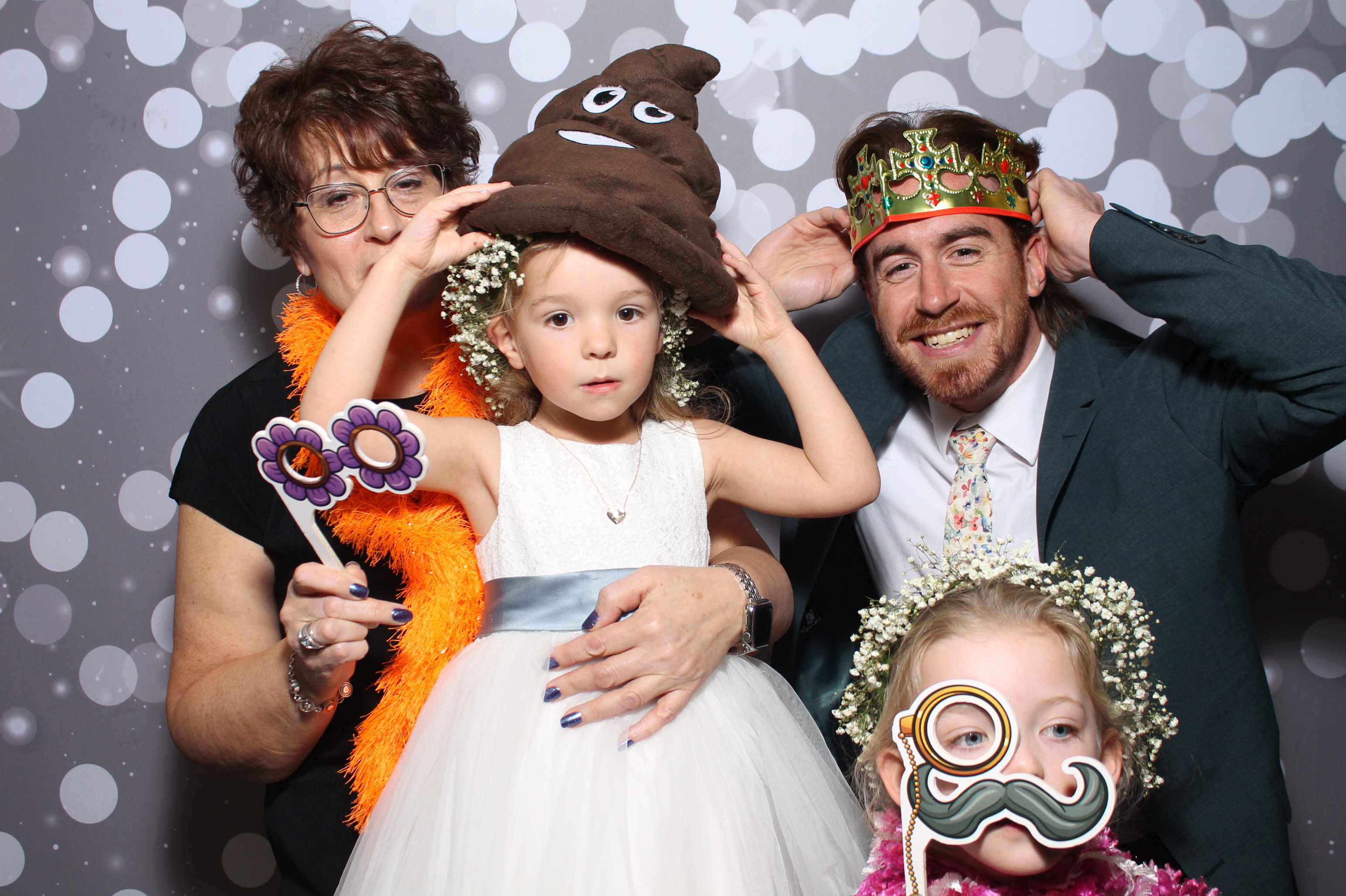Edwards Wedding | View more photos from the event at gallery.photoboothcincy.com/u/PhotoBoothCincy/Edwards-Wedding