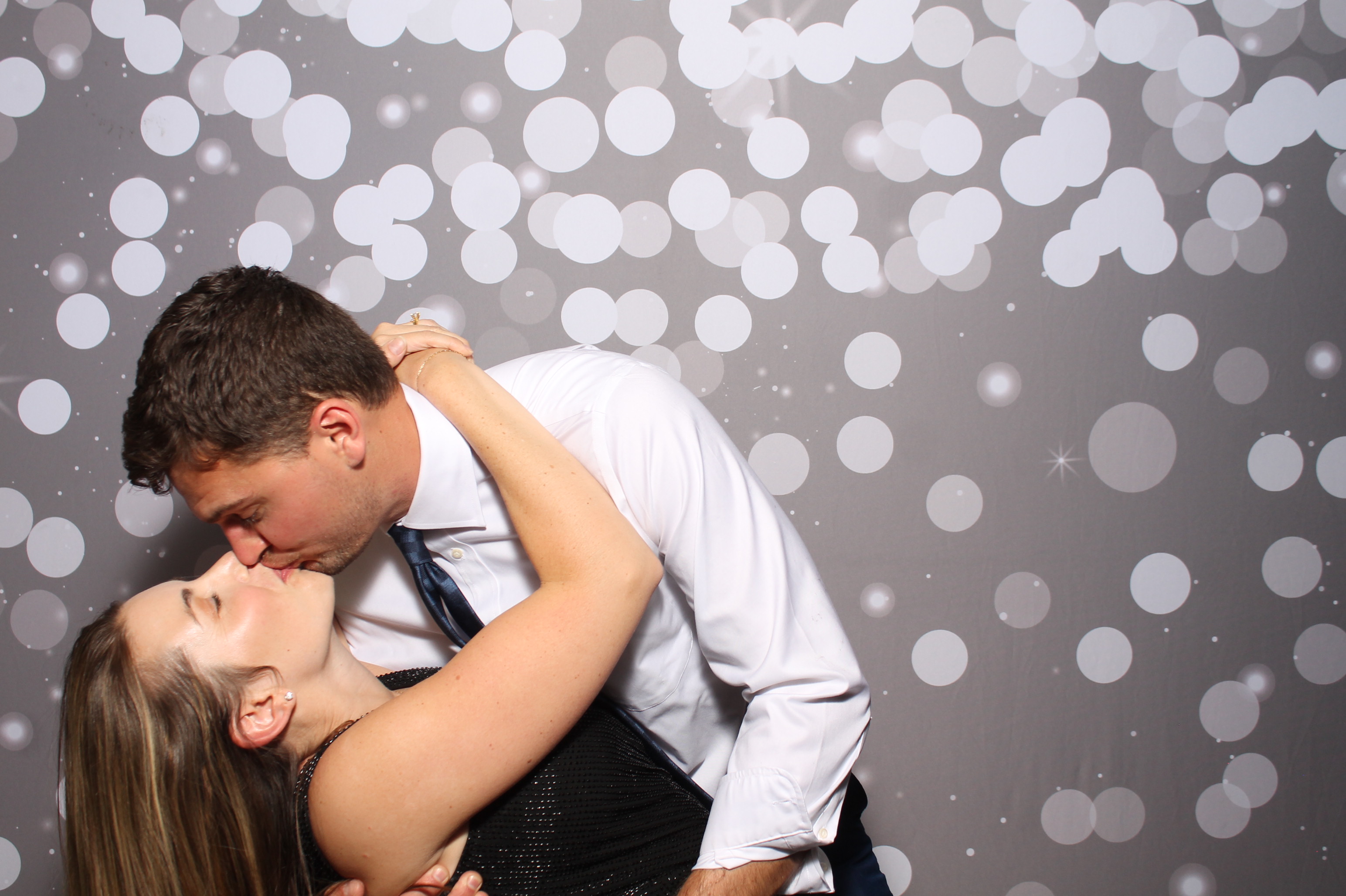 Edwards Wedding | View more photos from the event at gallery.photoboothcincy.com/u/PhotoBoothCincy/Edwards-Wedding