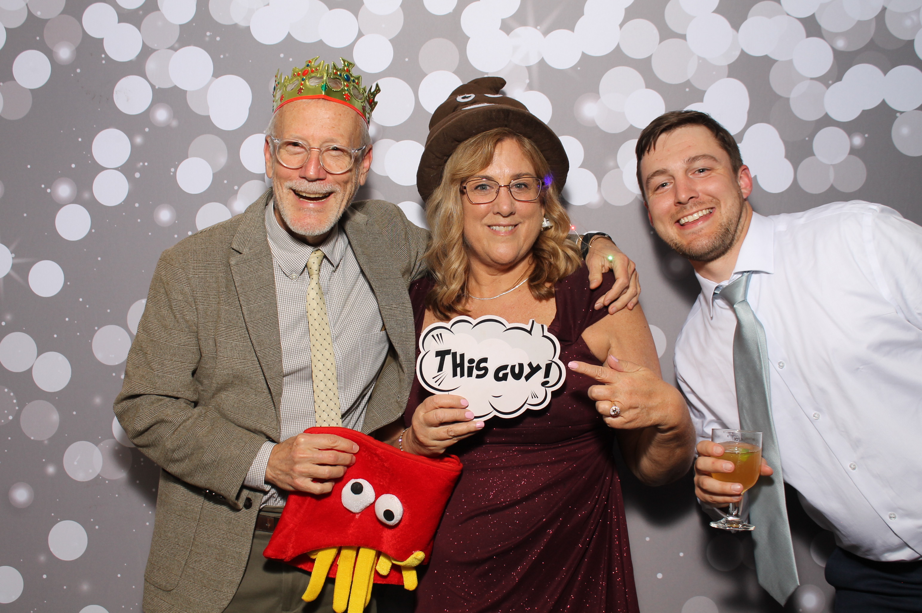 Edwards Wedding | View more photos from the event at gallery.photoboothcincy.com/u/PhotoBoothCincy/Edwards-Wedding