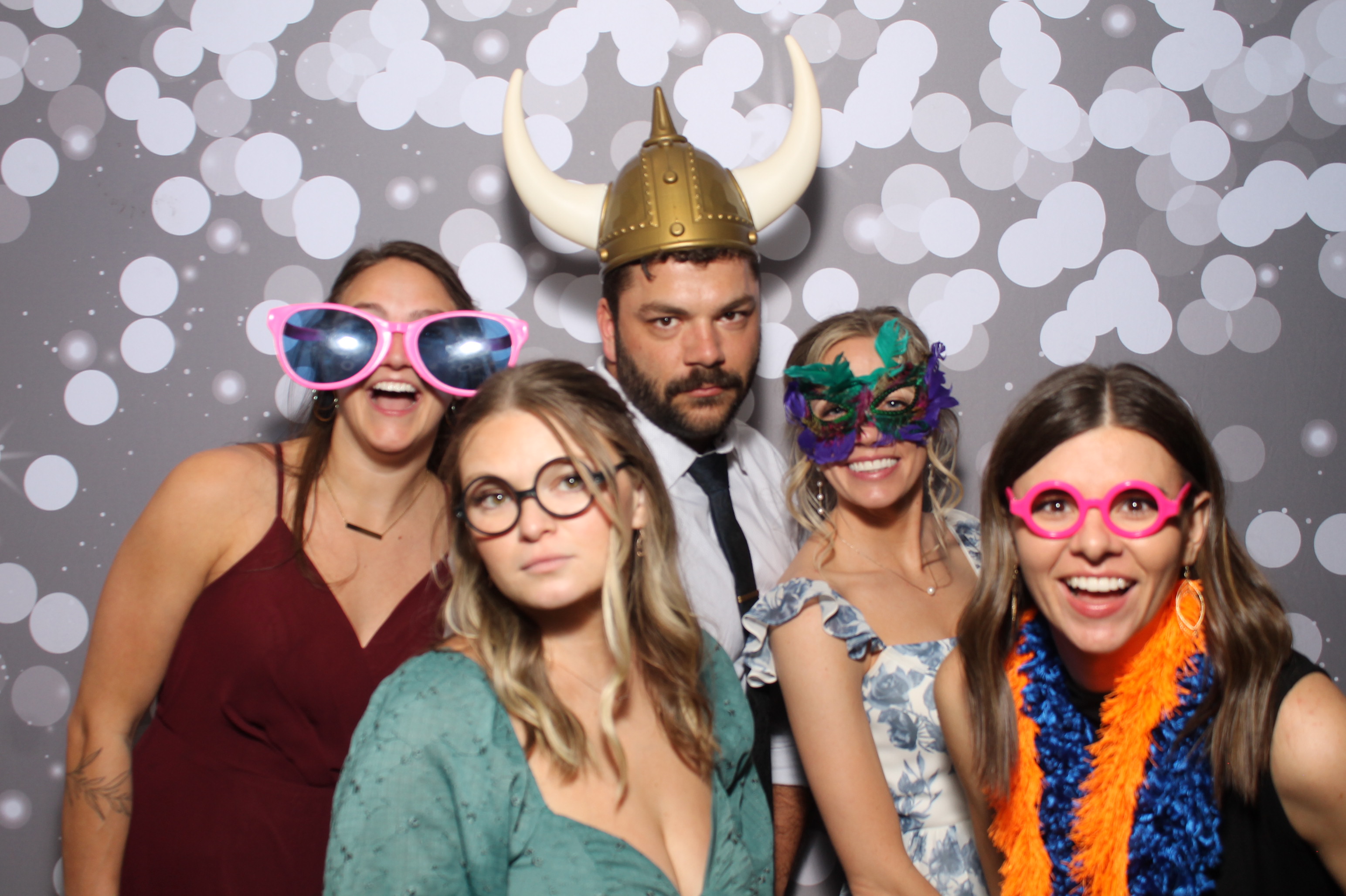 Edwards Wedding | View more photos from the event at gallery.photoboothcincy.com/u/PhotoBoothCincy/Edwards-Wedding