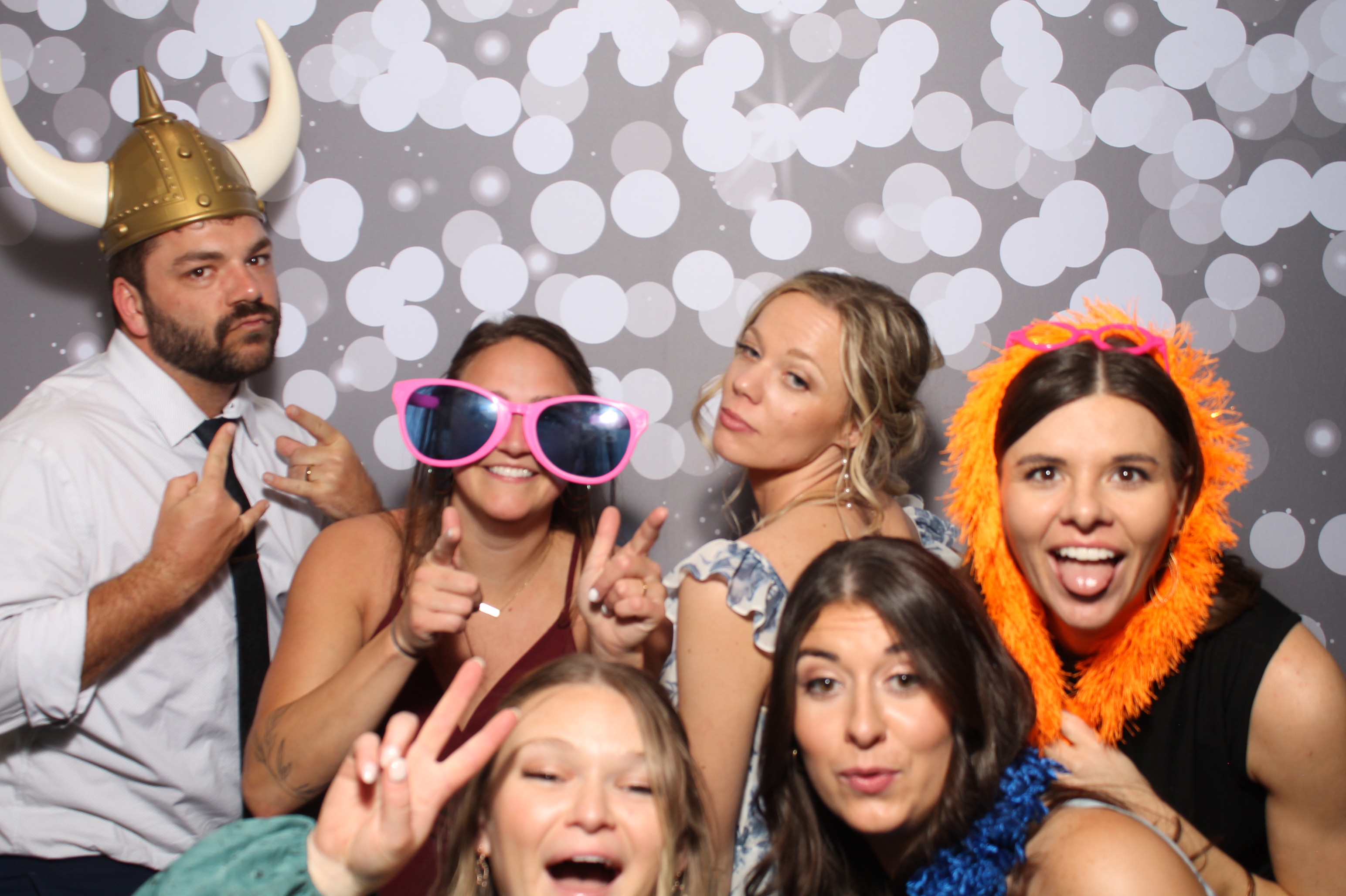Edwards Wedding | View more photos from the event at gallery.photoboothcincy.com/u/PhotoBoothCincy/Edwards-Wedding