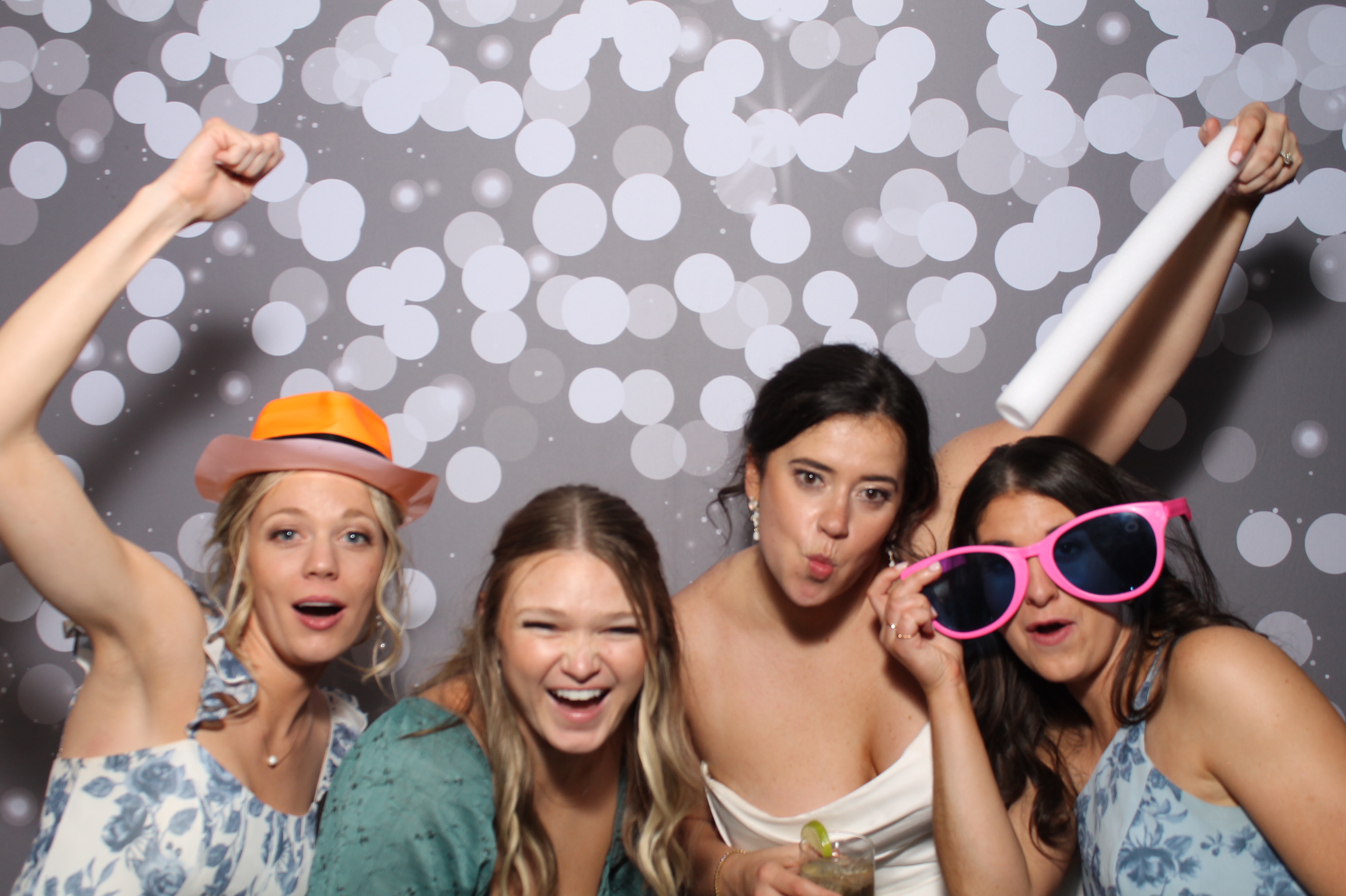 Edwards Wedding | View more photos from the event at gallery.photoboothcincy.com/u/PhotoBoothCincy/Edwards-Wedding