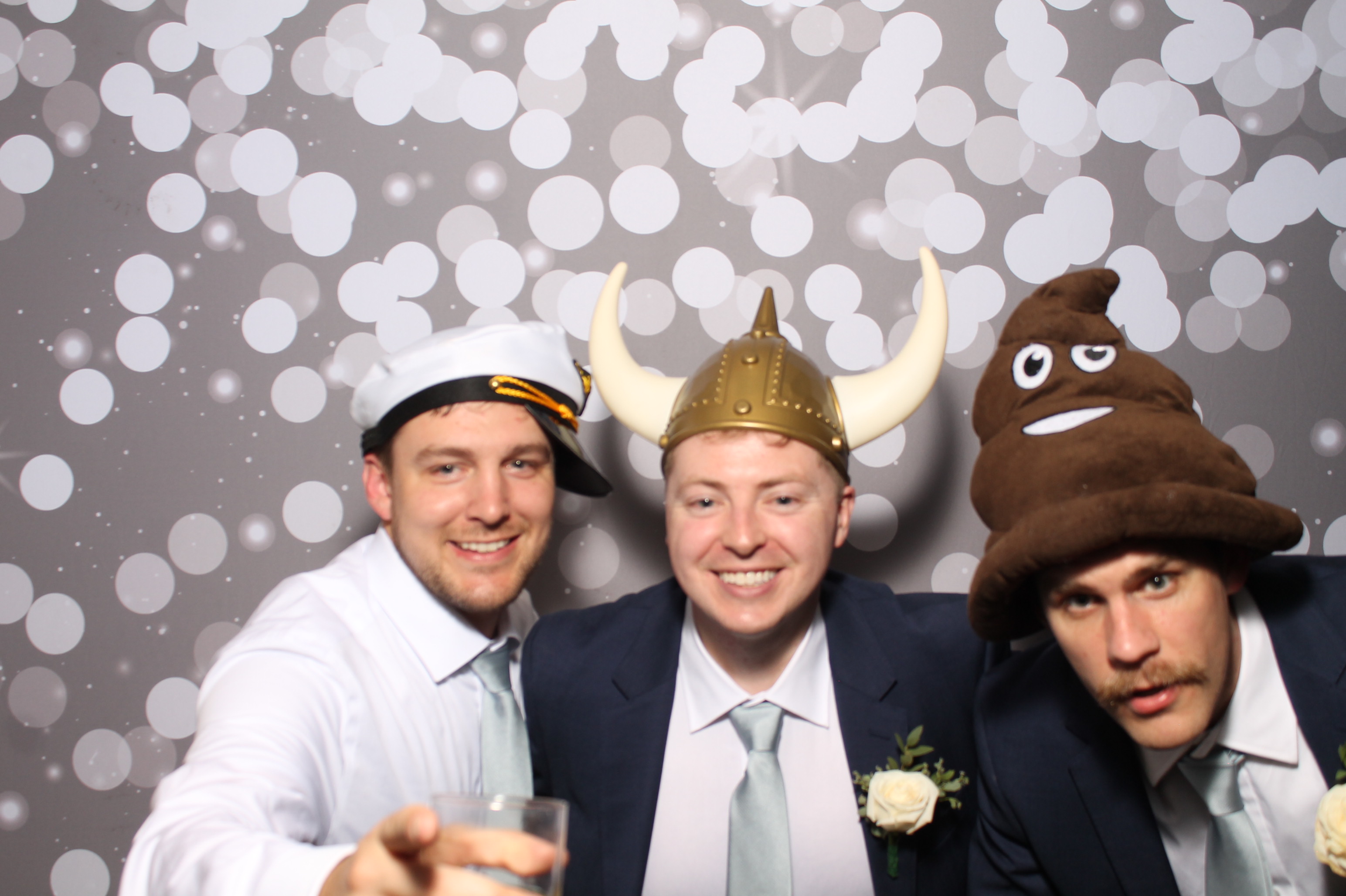 Edwards Wedding | View more photos from the event at gallery.photoboothcincy.com/u/PhotoBoothCincy/Edwards-Wedding